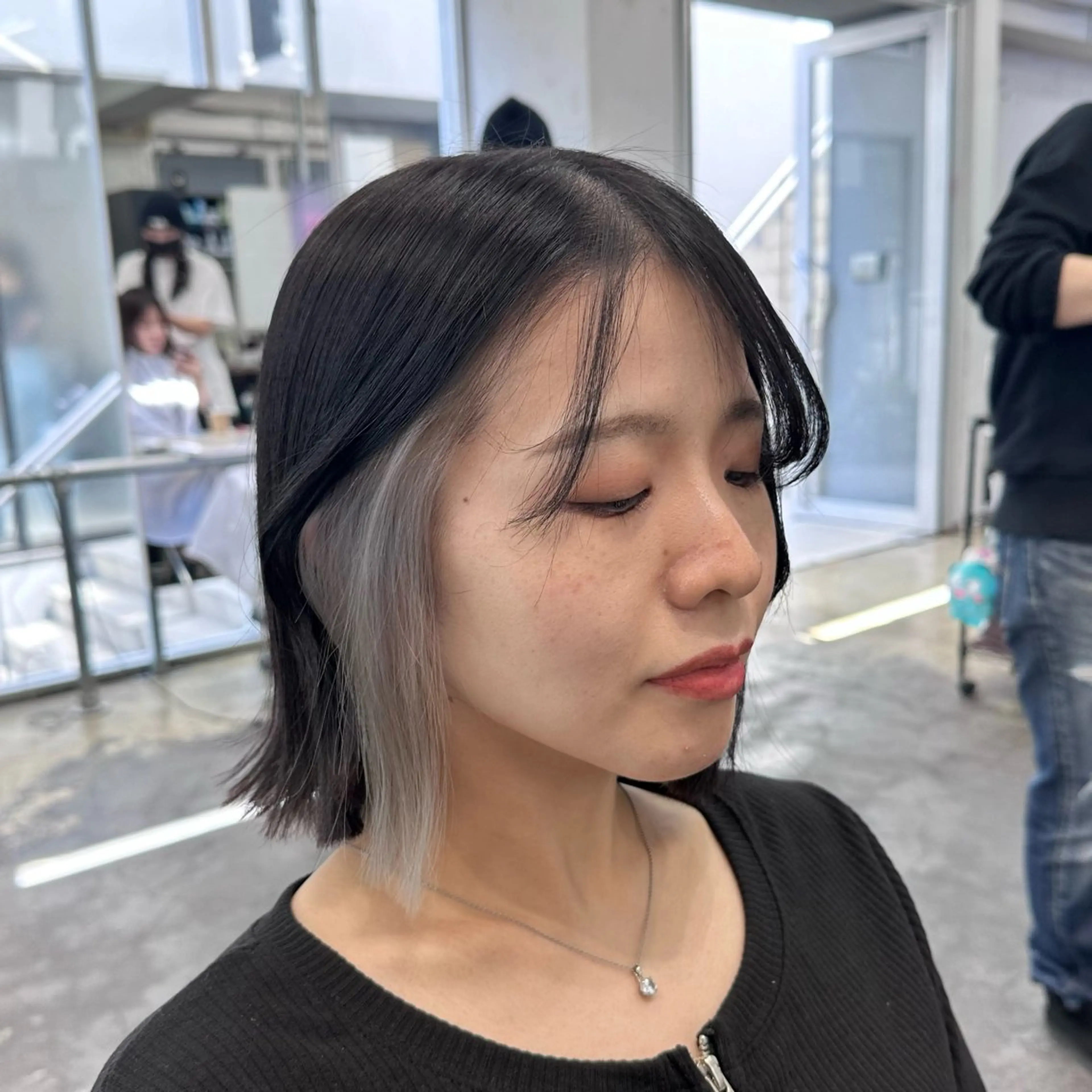 セミロング カラー ヘアアレンジ ブリーチ シルバー 🎀モテ暖色× エクステ🎀あかりのヘアスタイル