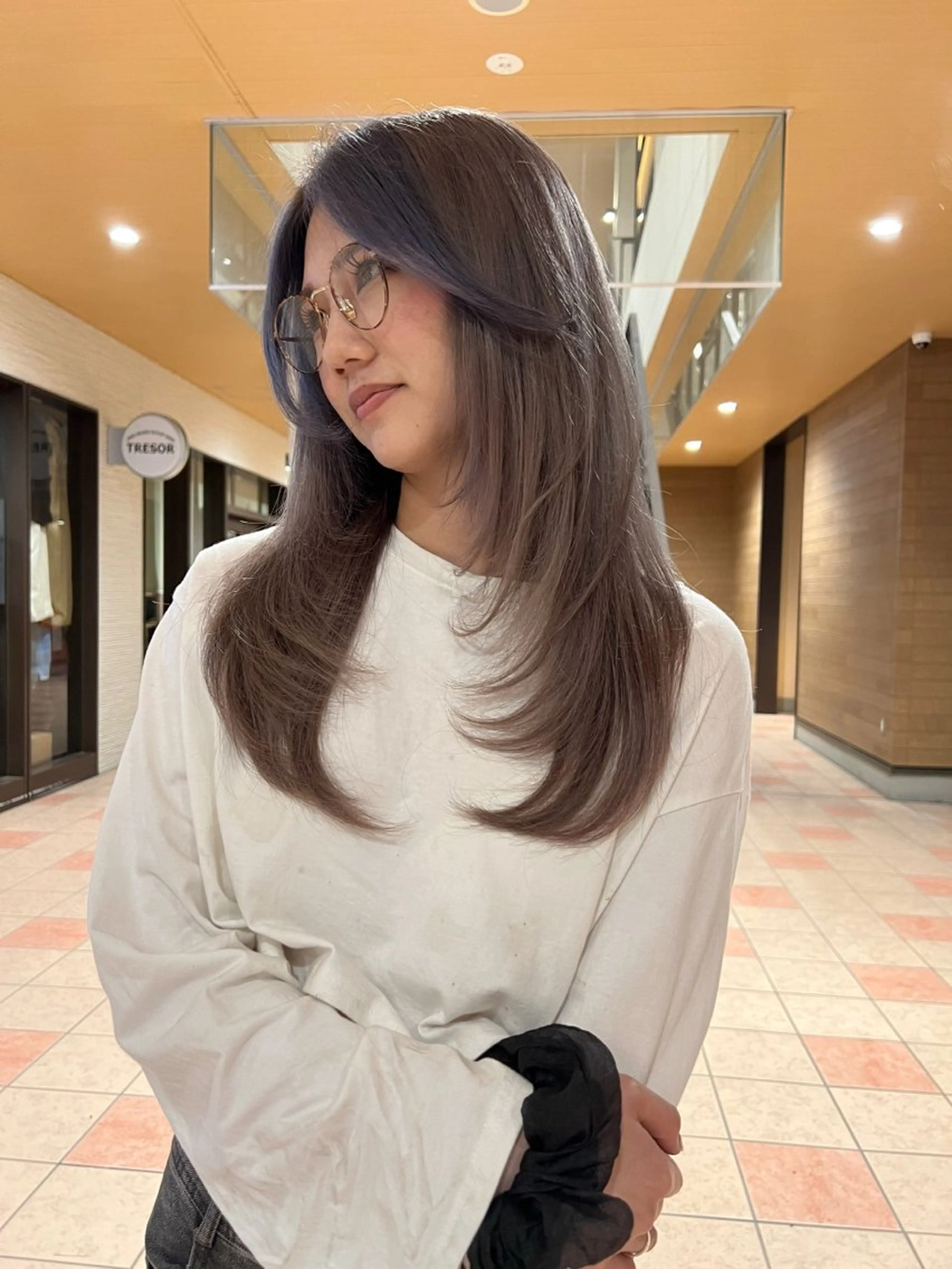 ロング LAKING　SHIGA所属・田中 亜弥のヘアスタイル