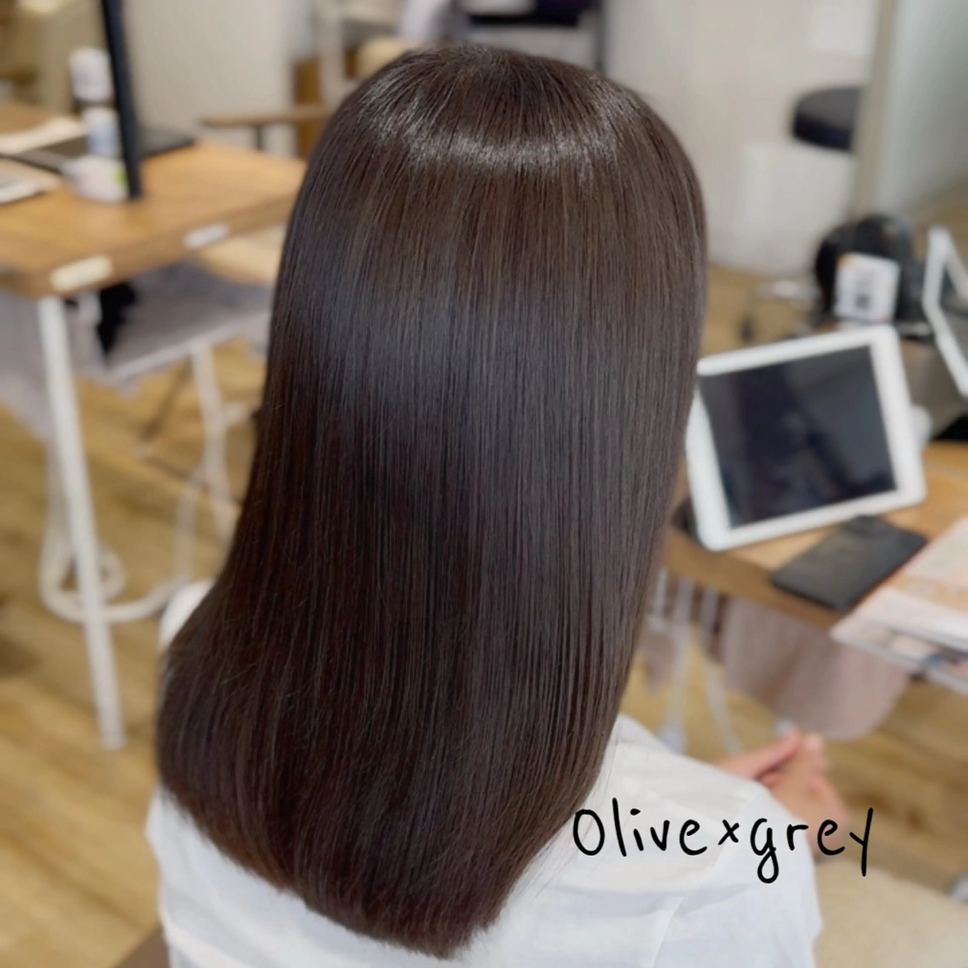 ミディアム ★韓国トレンドカット ★むなかたももかのヘアスタイル