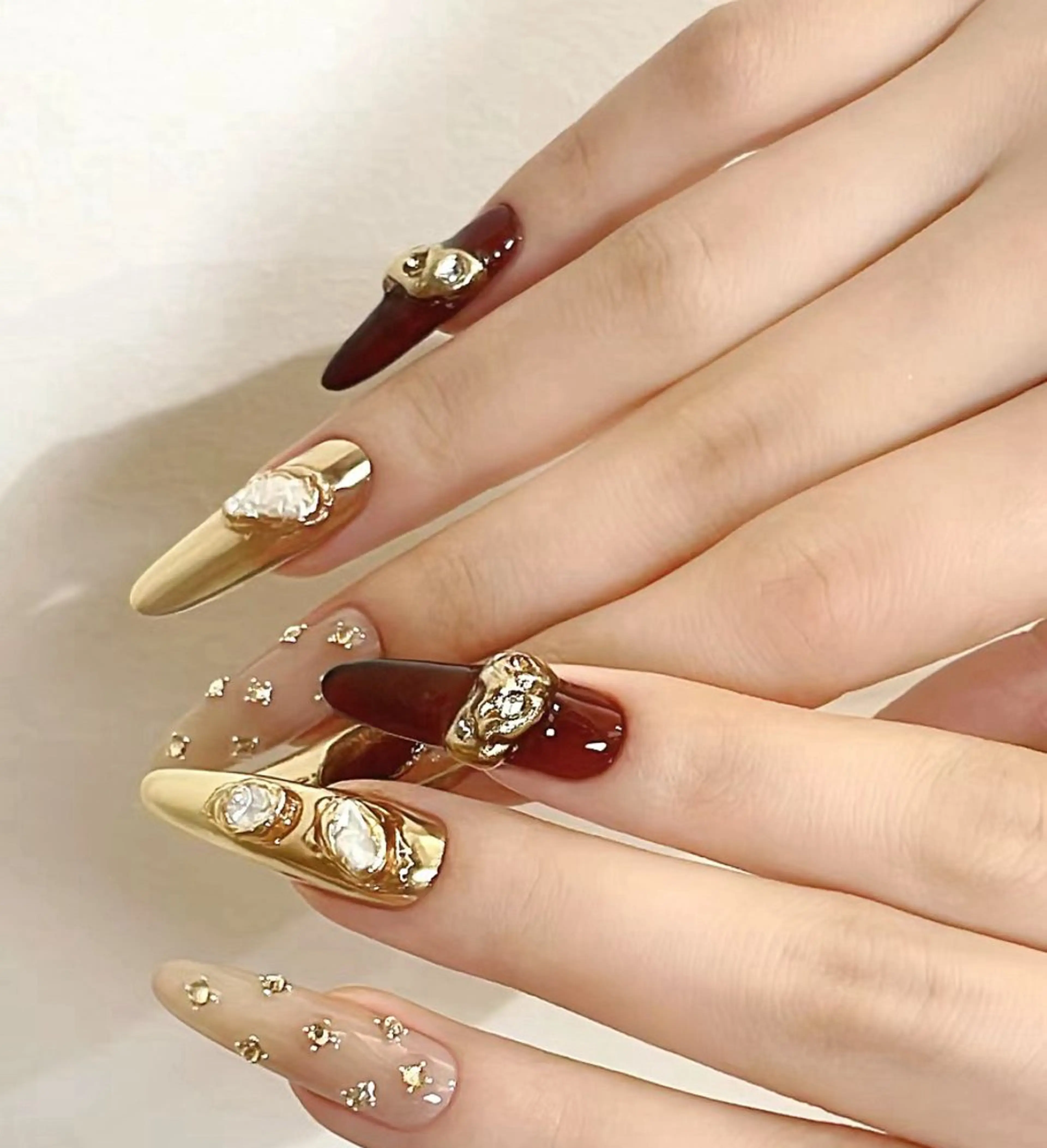 ネイル ハンドネイル MoonNail ユリ🌸のネイルデザイン