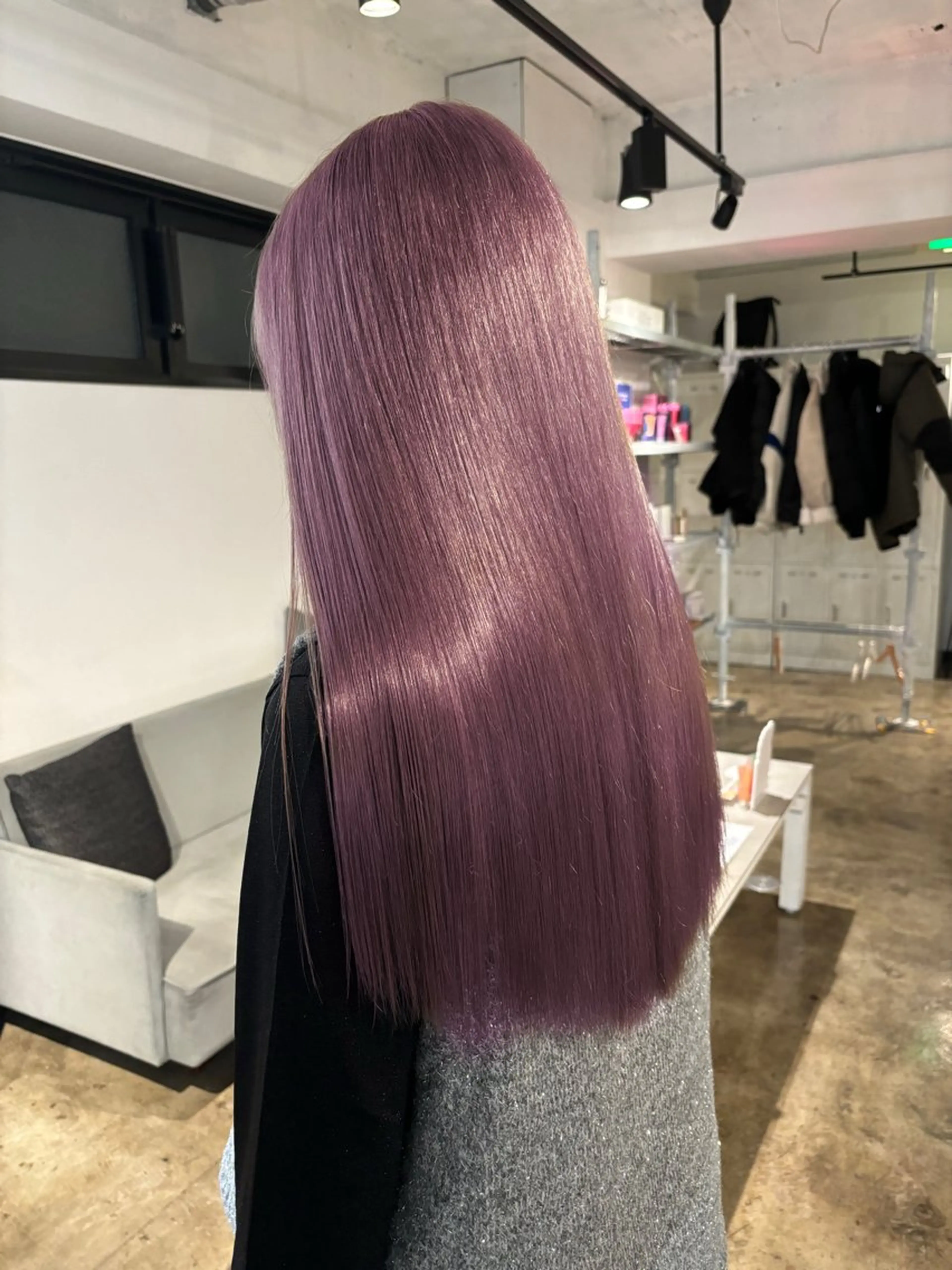 ロング カラー アッシュ ベージュカラー ブリーチ ブロンド ブロンドベージュ ヘアカラー トリートメント 暖色カラー🍒 ケアブリーチ/akiのヘアスタイル