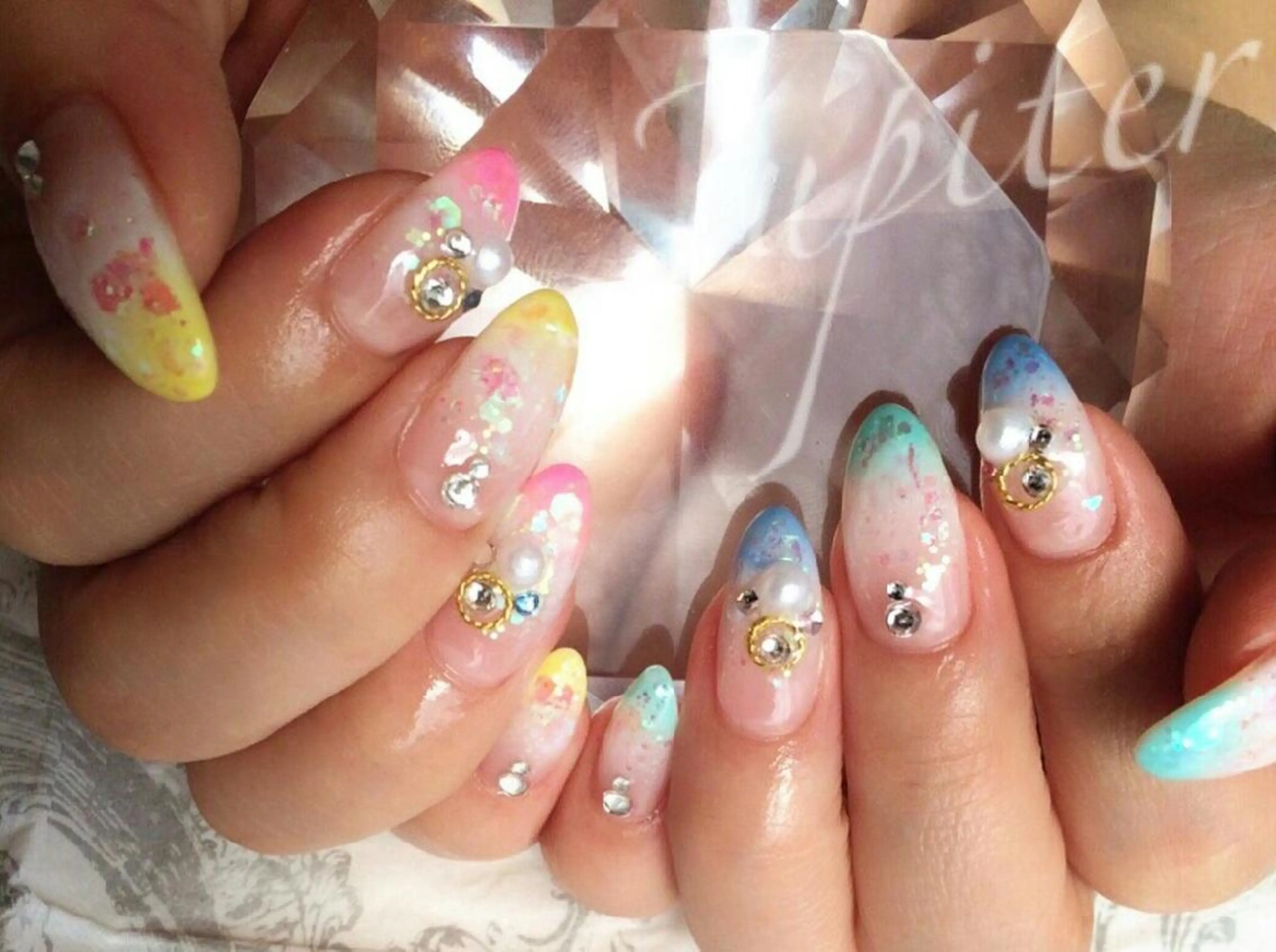 ネイル ジェルネイル グラデーション 夏ネイル ハンドネイル Jupiter .のネイルデザイン