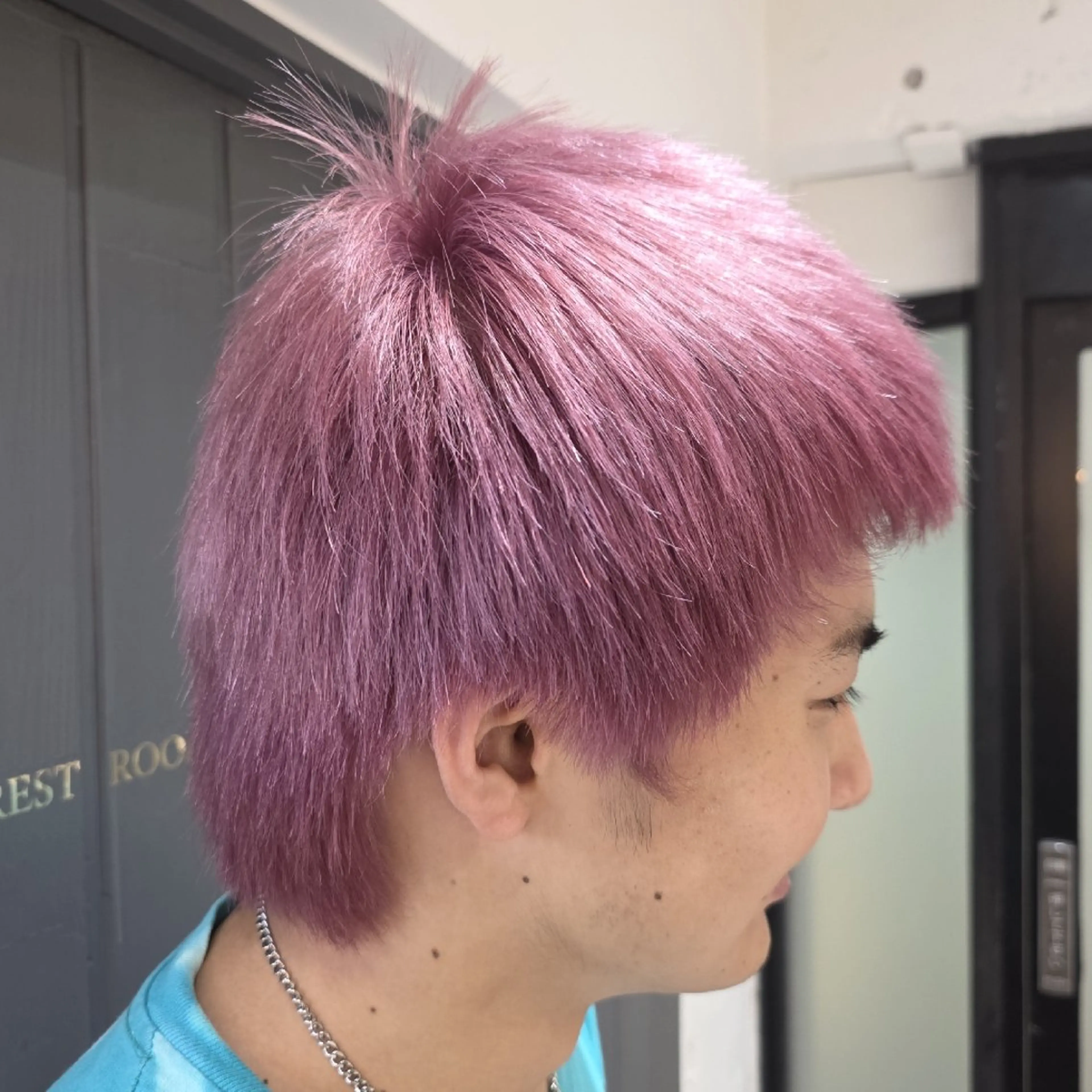 ショート カラー ブリーチ ハイトーンカラー ピンクカラー ヘアカラー RYU/毛流れパーマ /前髪立ち上げ⚡️のヘアスタイル