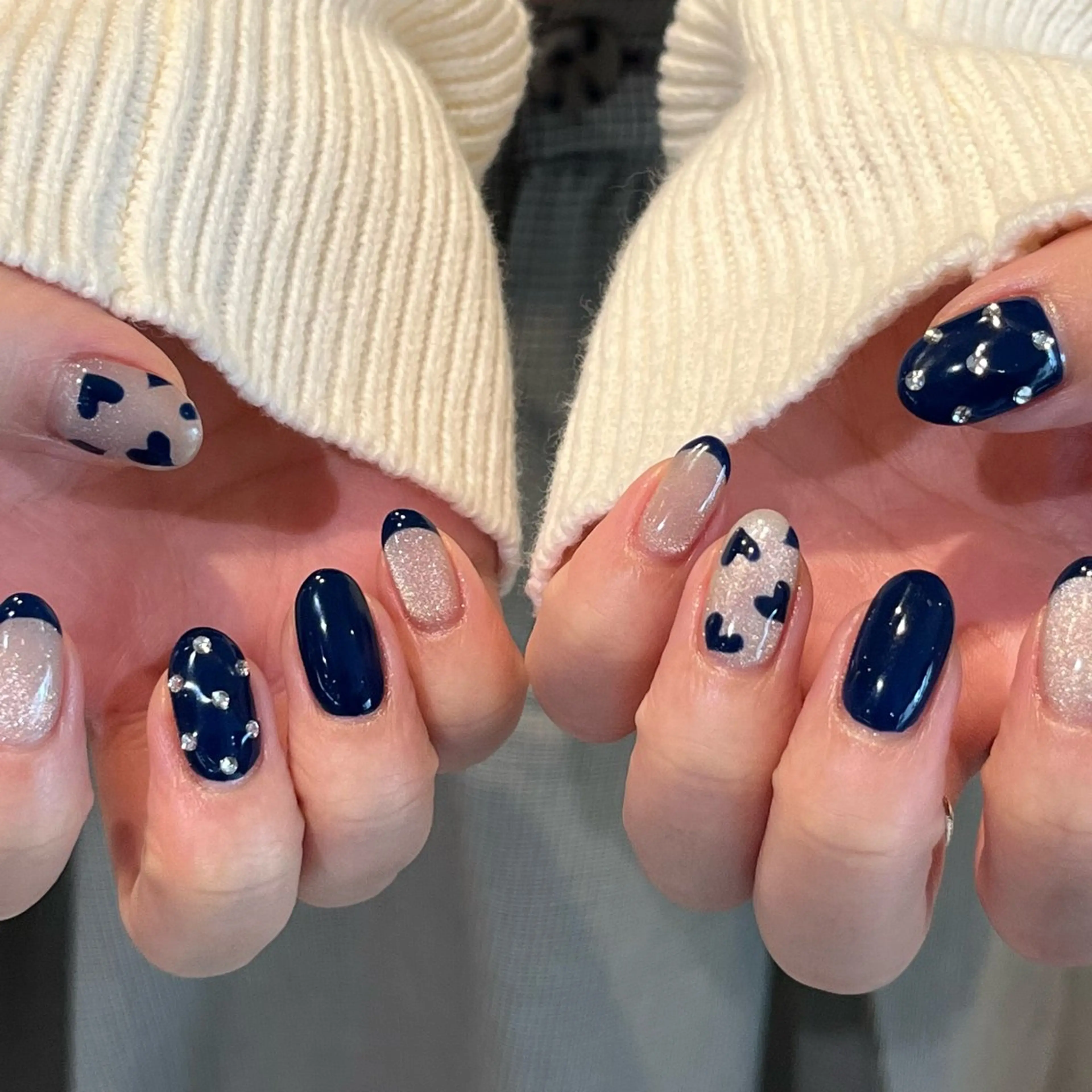 ネイル オタク美容師🛍/ 酸性ストレート/艶髪のヘアスタイル