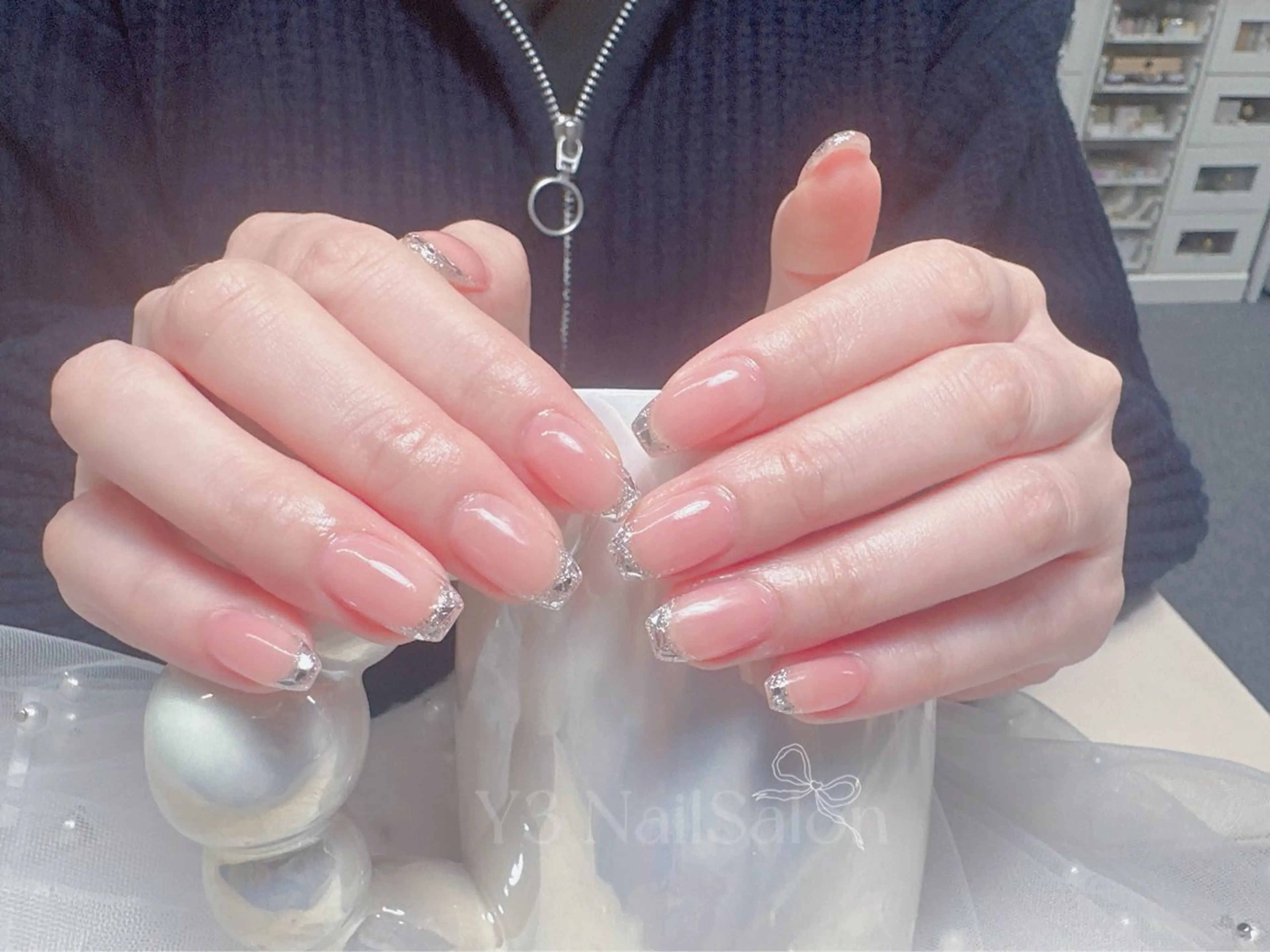 ネイル フレンチネイル ガラスフレンチ ハンドネイル Y3 Nail Salon所属・Y3 NailSalonのネイルデザイン