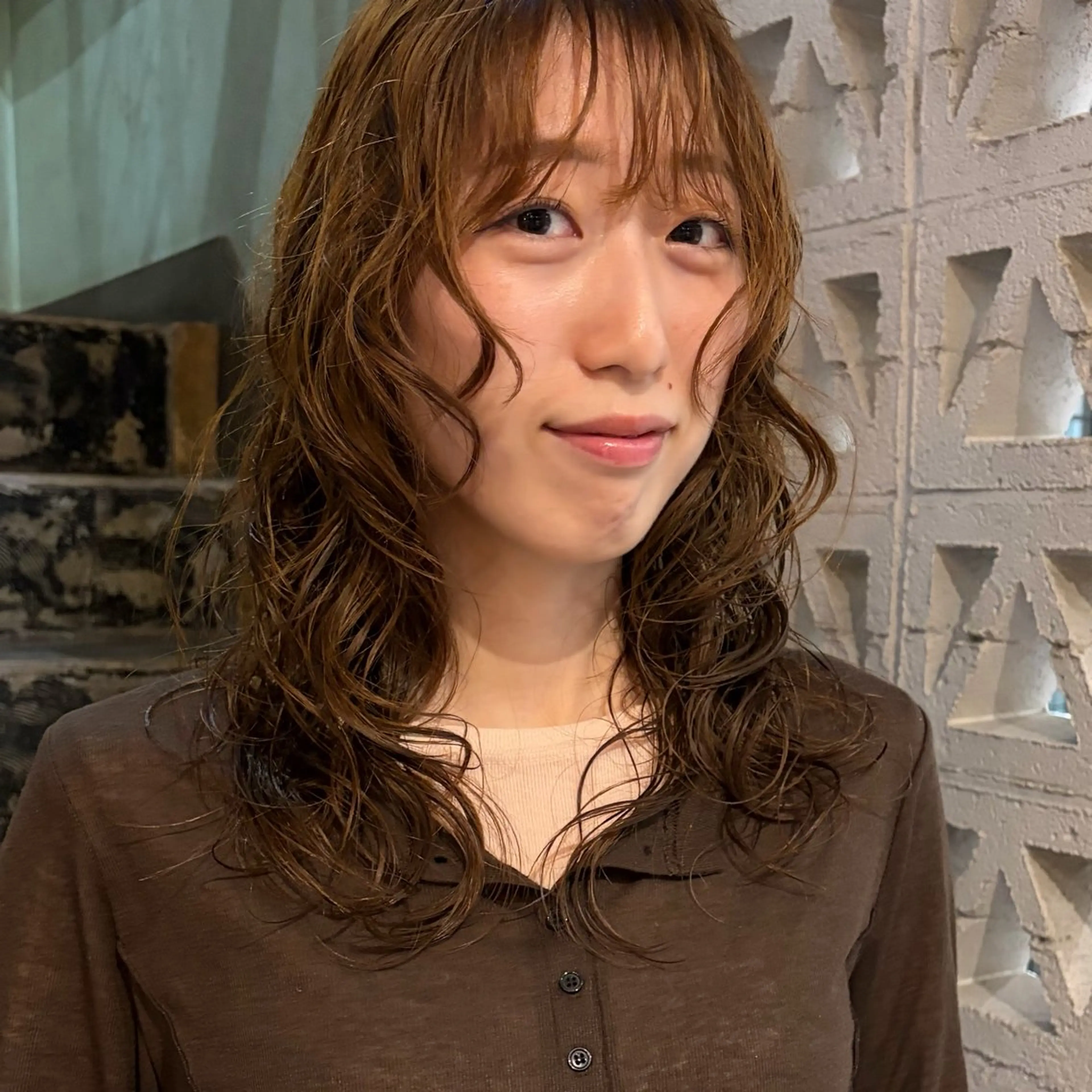 ロング パーマ カット パーマ 石坂 日果梨のヘアスタイル