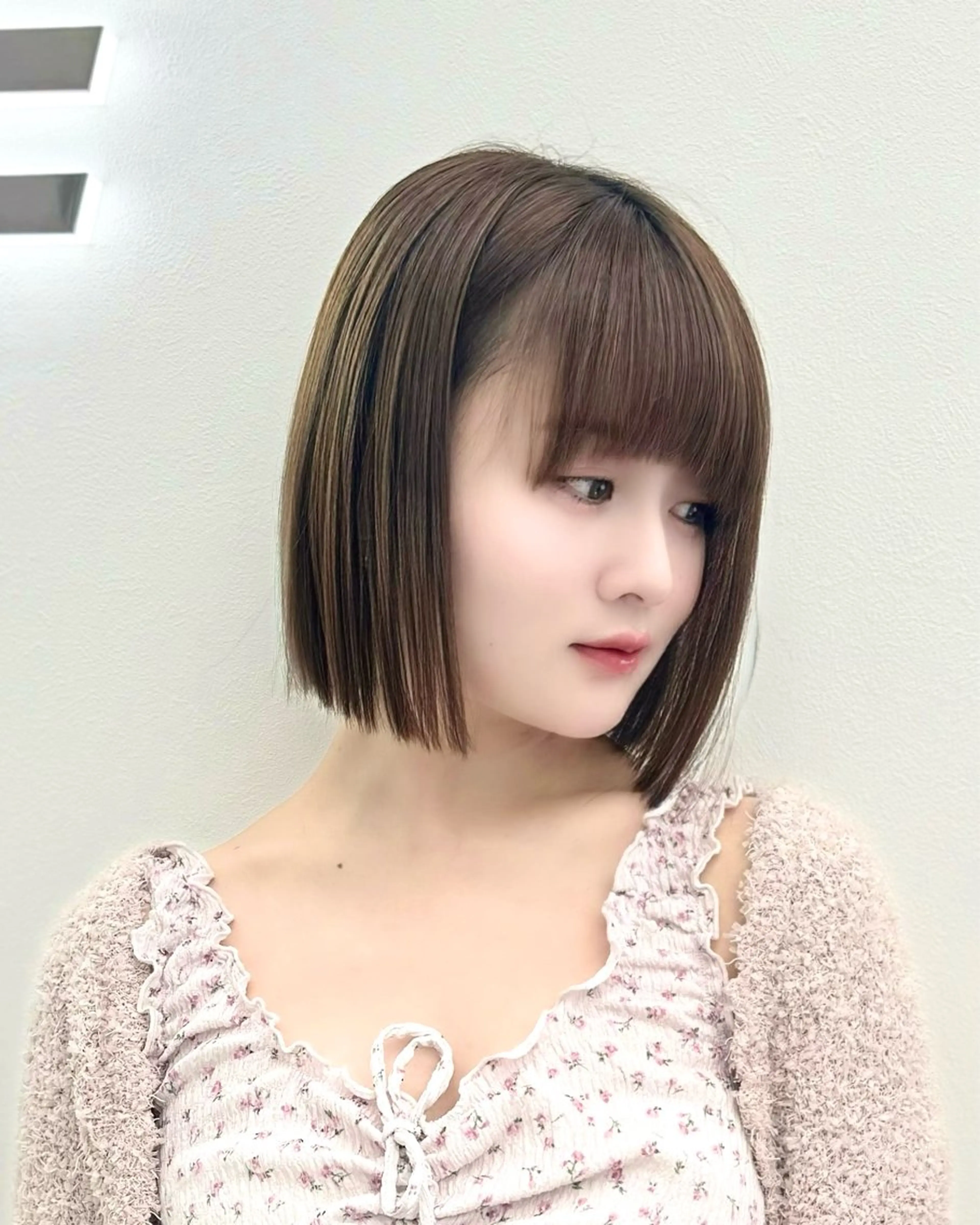 ショート カラー ヘアアレンジ カット ヘアカラー トリートメント ヘッドスパ ヘアセット 縮毛矯正🤍 盛れるボブ/ひかりのヘアスタイル