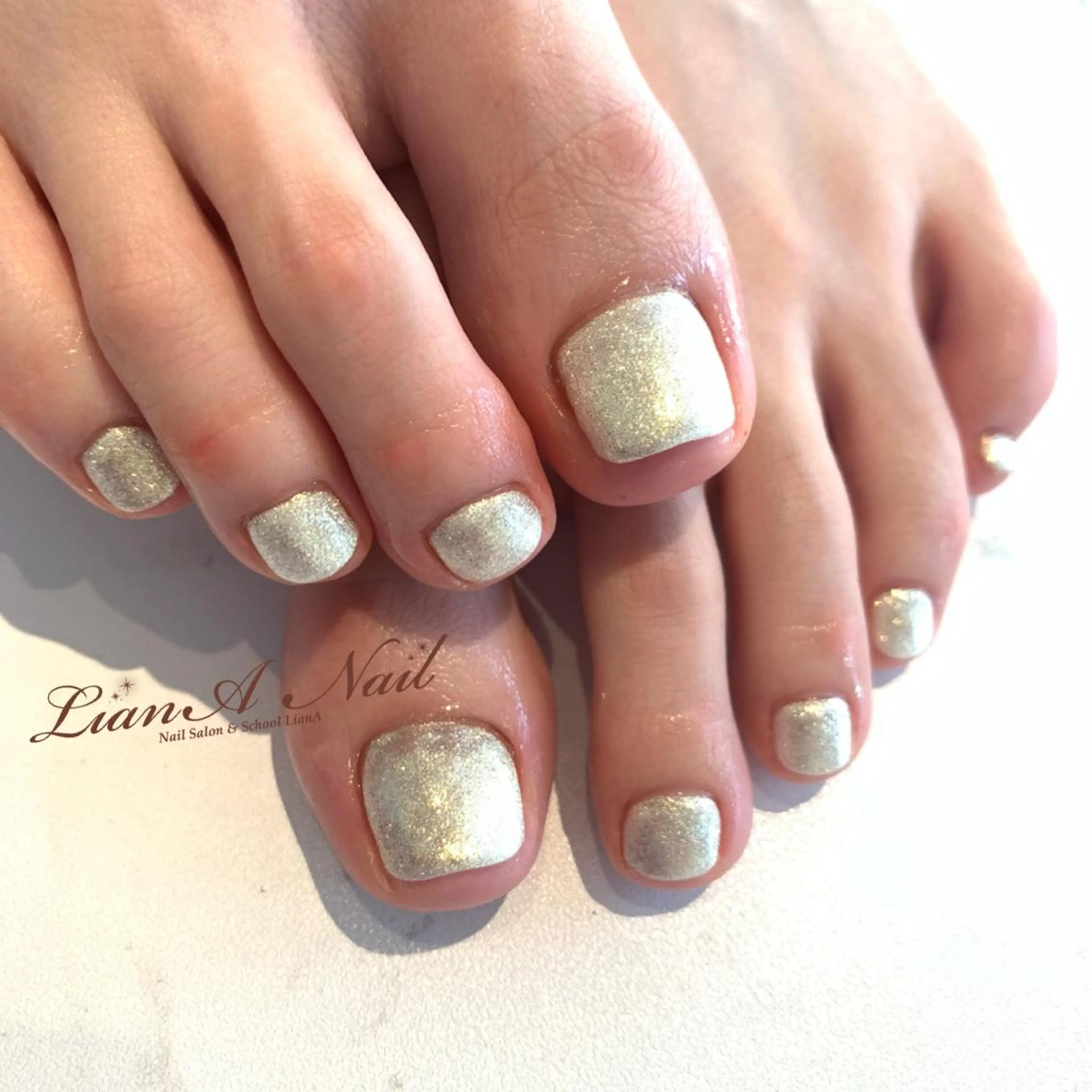 ネイル キラキラネイル ワンカラーネイル LianA Nail rinaのネイルデザイン