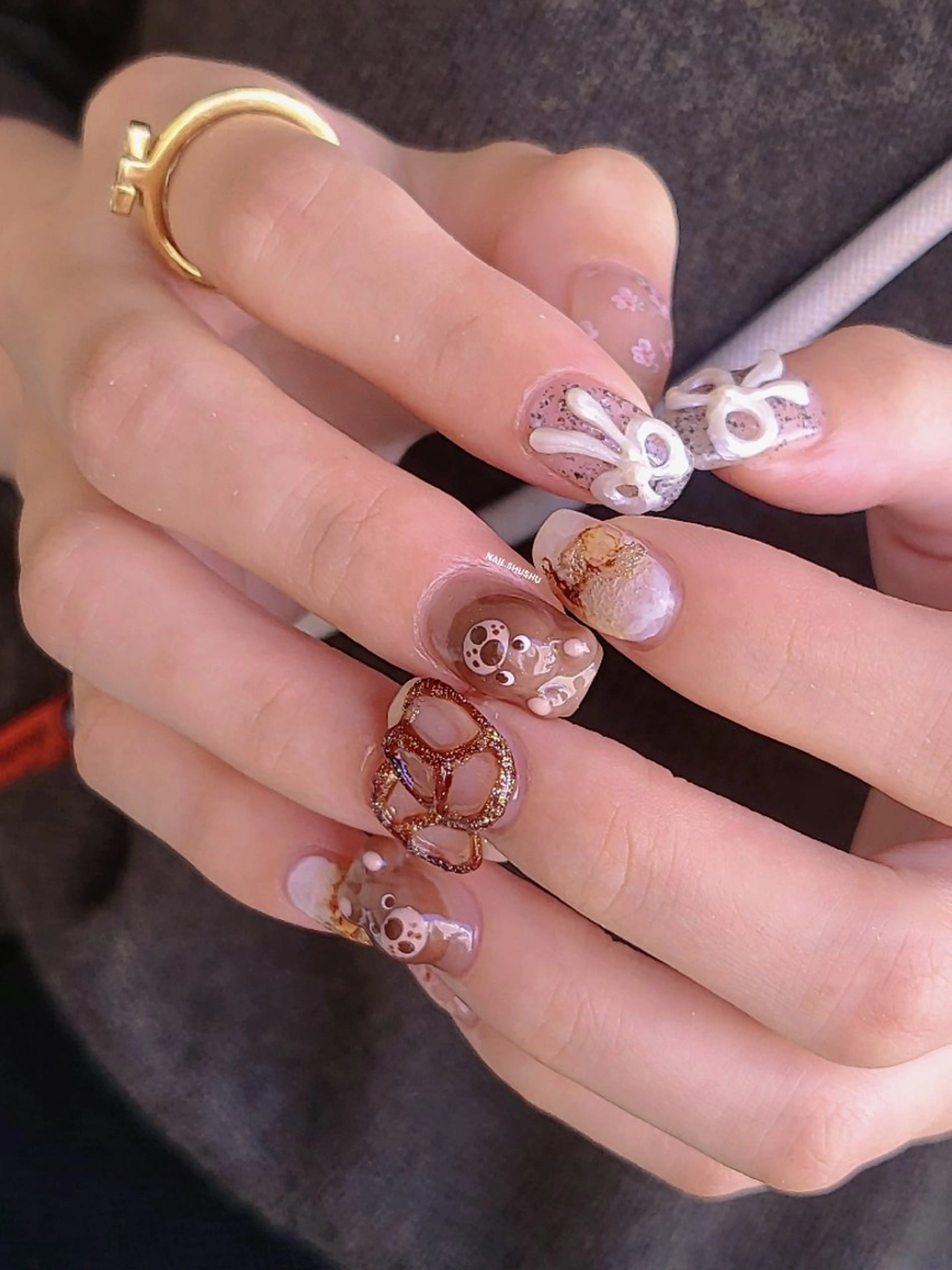 ネイル ハンドネイル 3dパーツ/流行り 👧shushu❤️のネイルデザイン