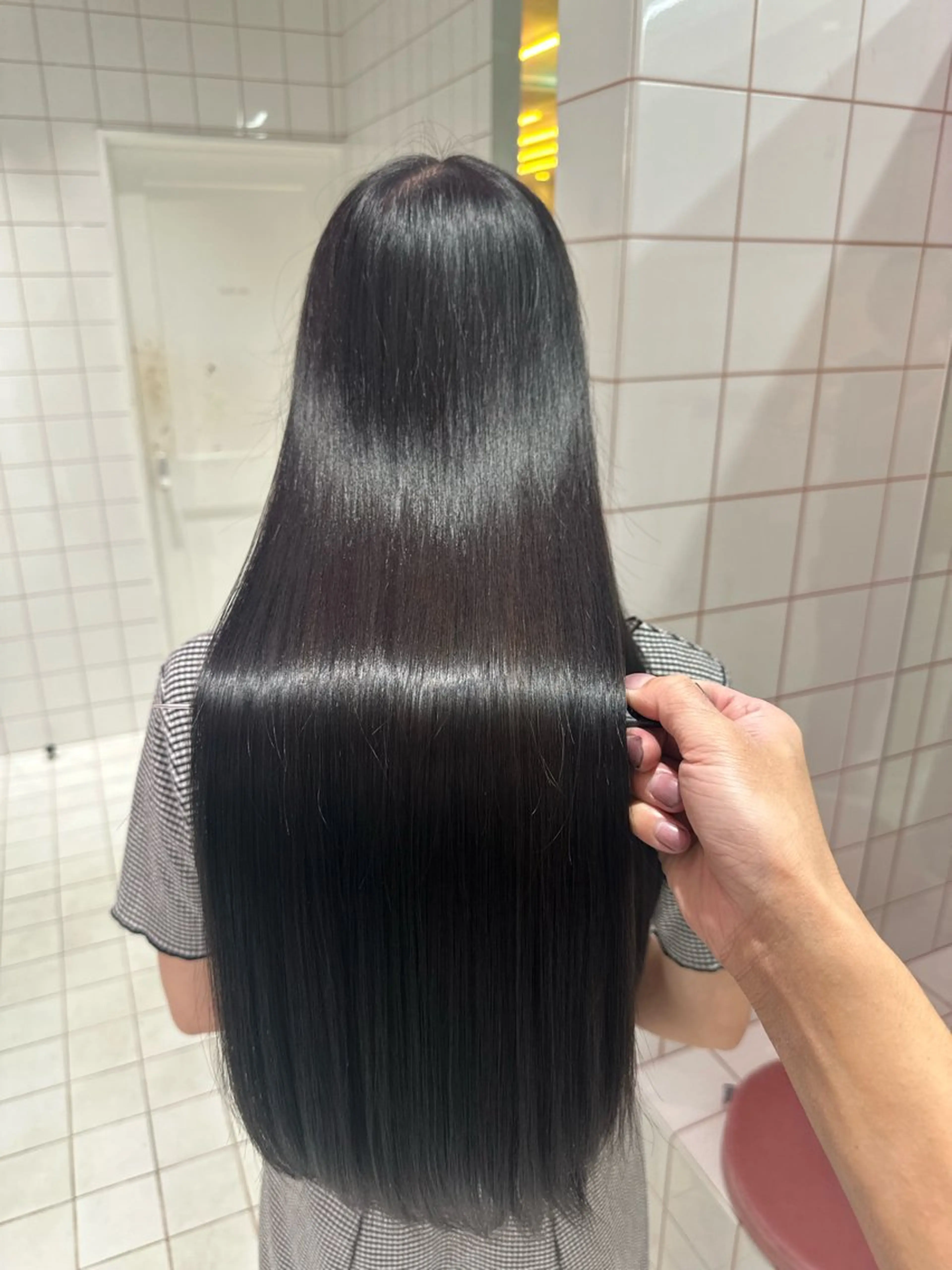 ロング 縮毛矯正 トリートメント カット 縮毛矯正 トリートメント ✨縮毛矯正✨レイヤー ホウダカズヒロのヘアスタイル