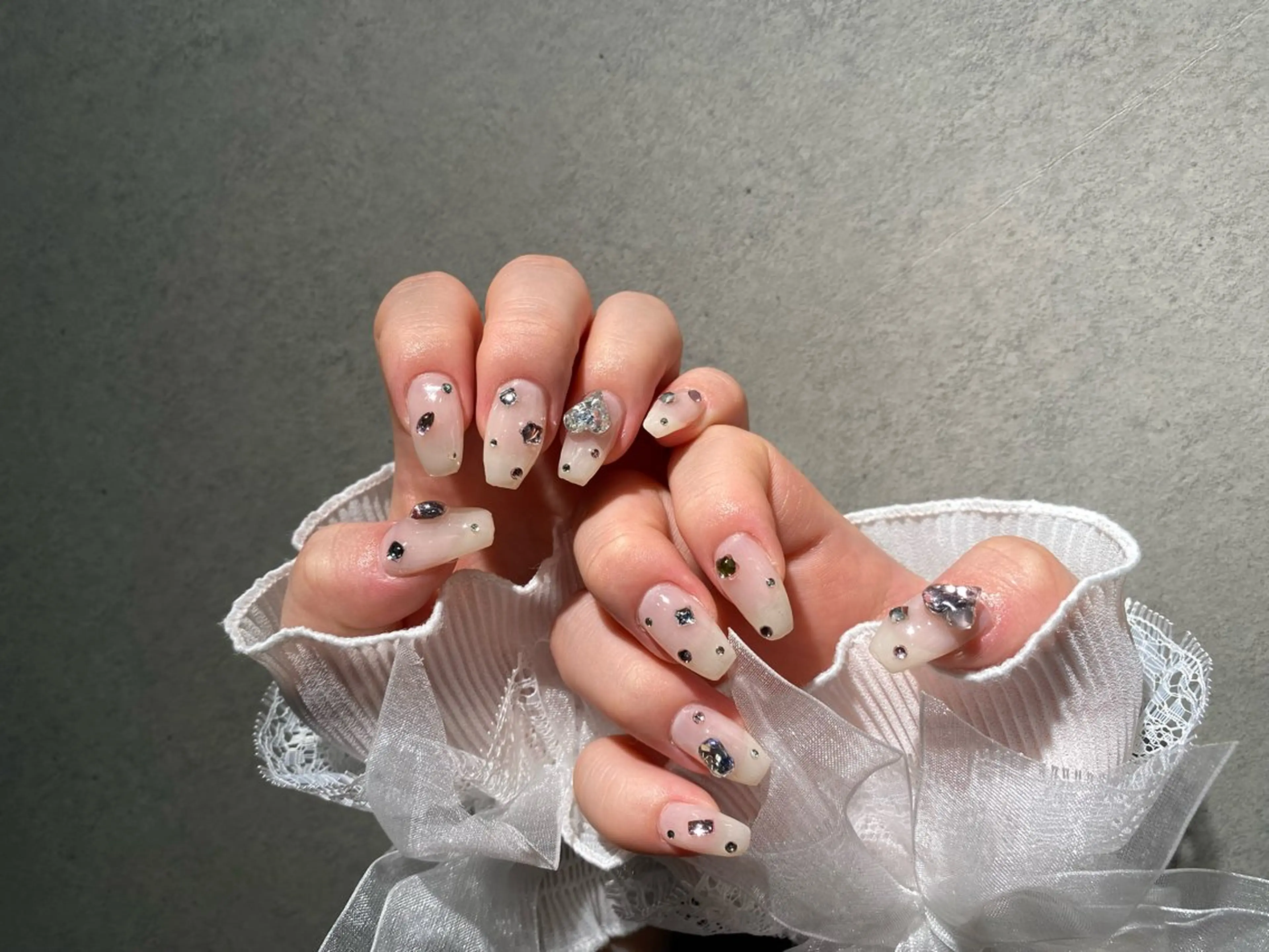 ネイル I-nailロング /ワンホン/キラキラのネイルデザイン