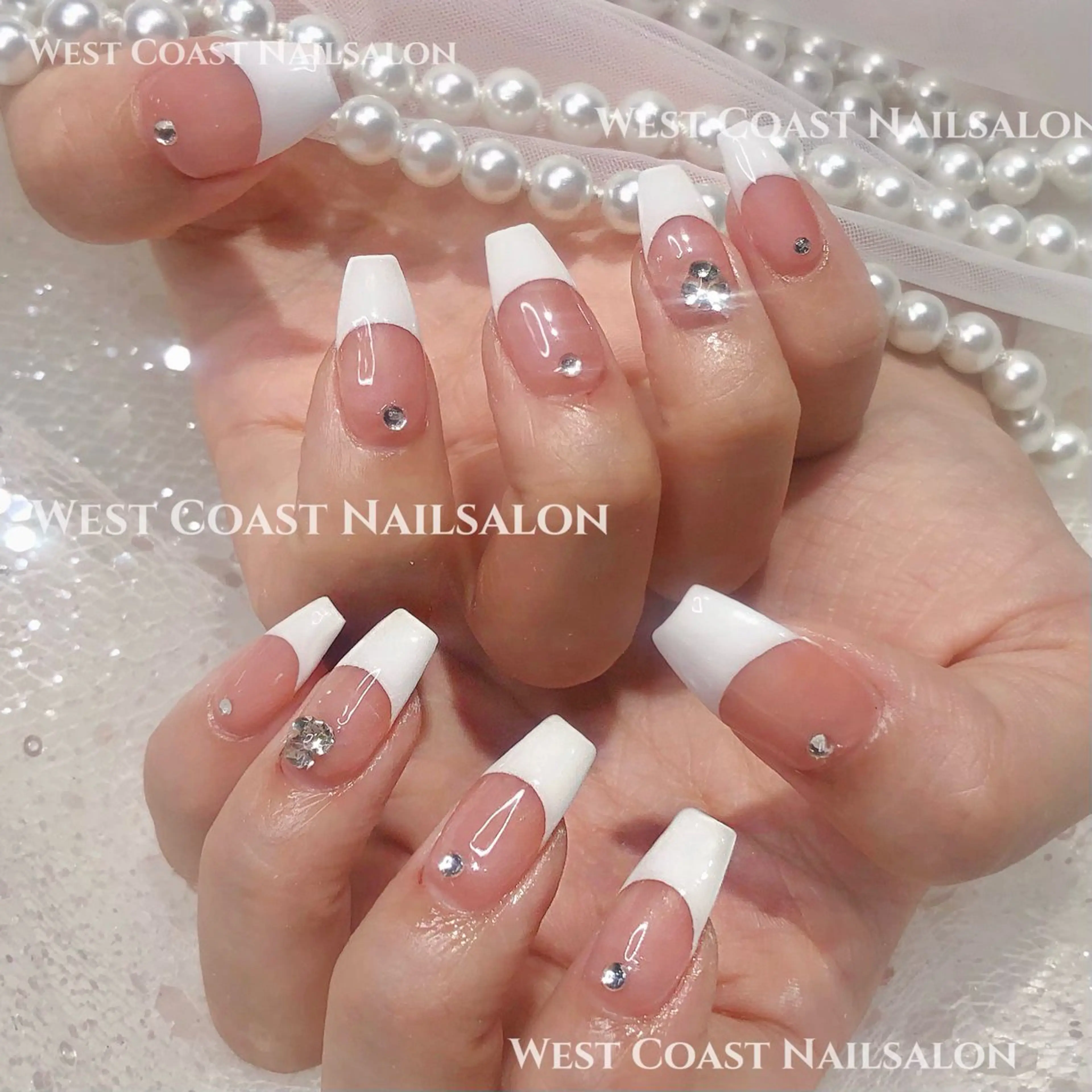 ネイル ハンドネイル リボン、ガーリー パーツ放題専門店のネイルデザイン