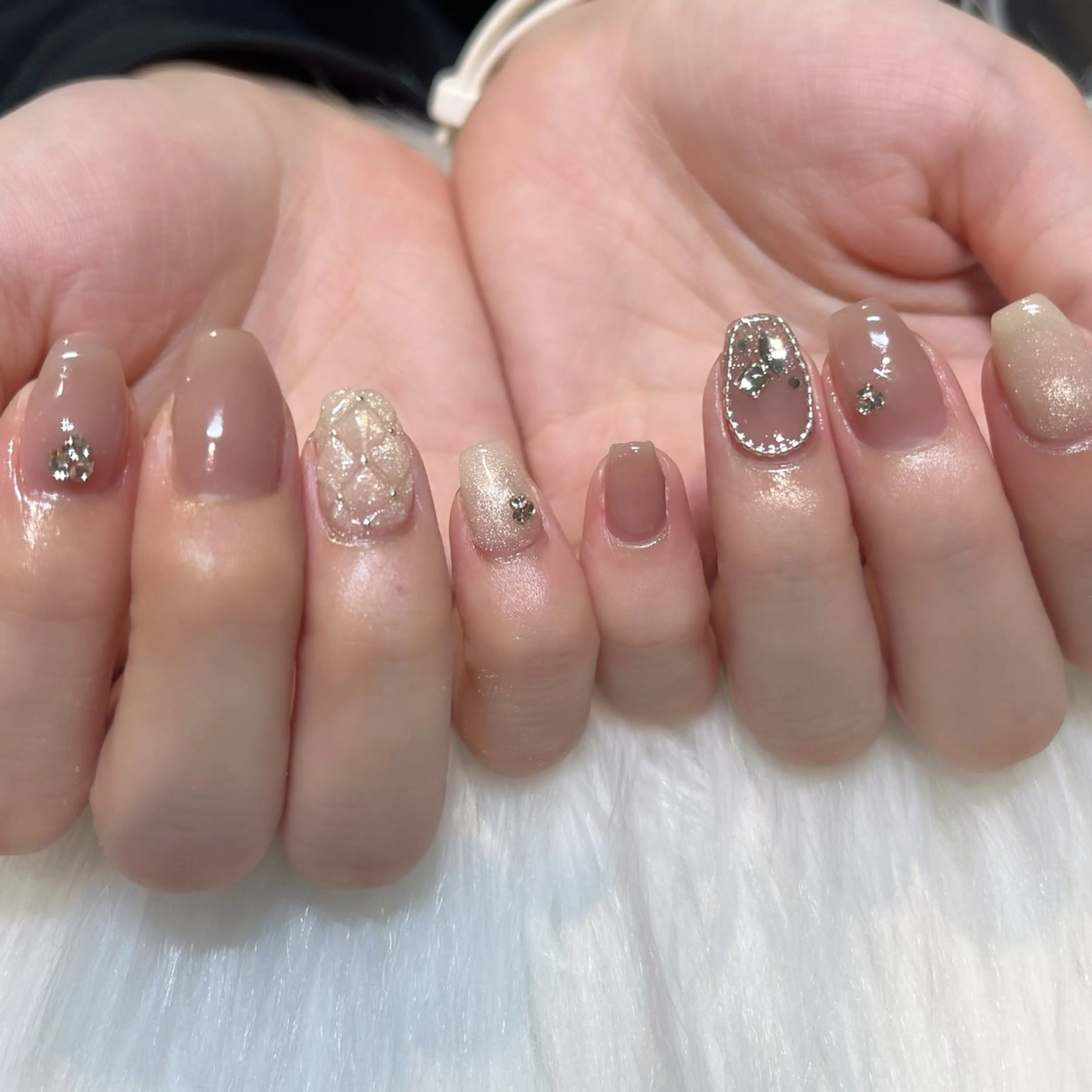 ネイル アートネイル ガーリー 韓国ネイル 持ち込み ワンホンネイル KOKONA 🎀のネイルデザイン