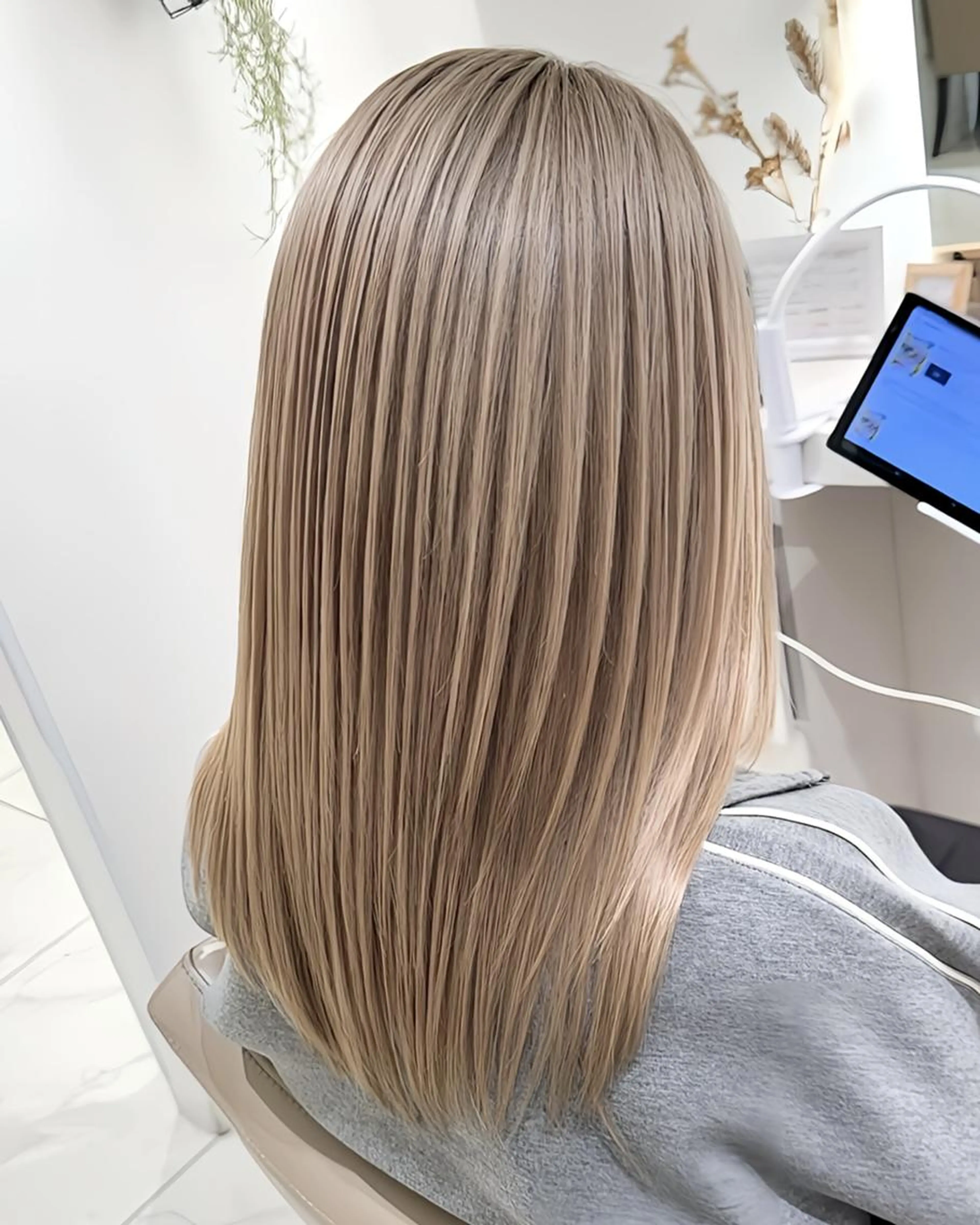 【人気No1👩‍🎓💕】ダメージを抑えてブリーチしたい方はこちら✨「ケアブリーチ＋オンカラー＋髪質改善」🥣🫧の写真