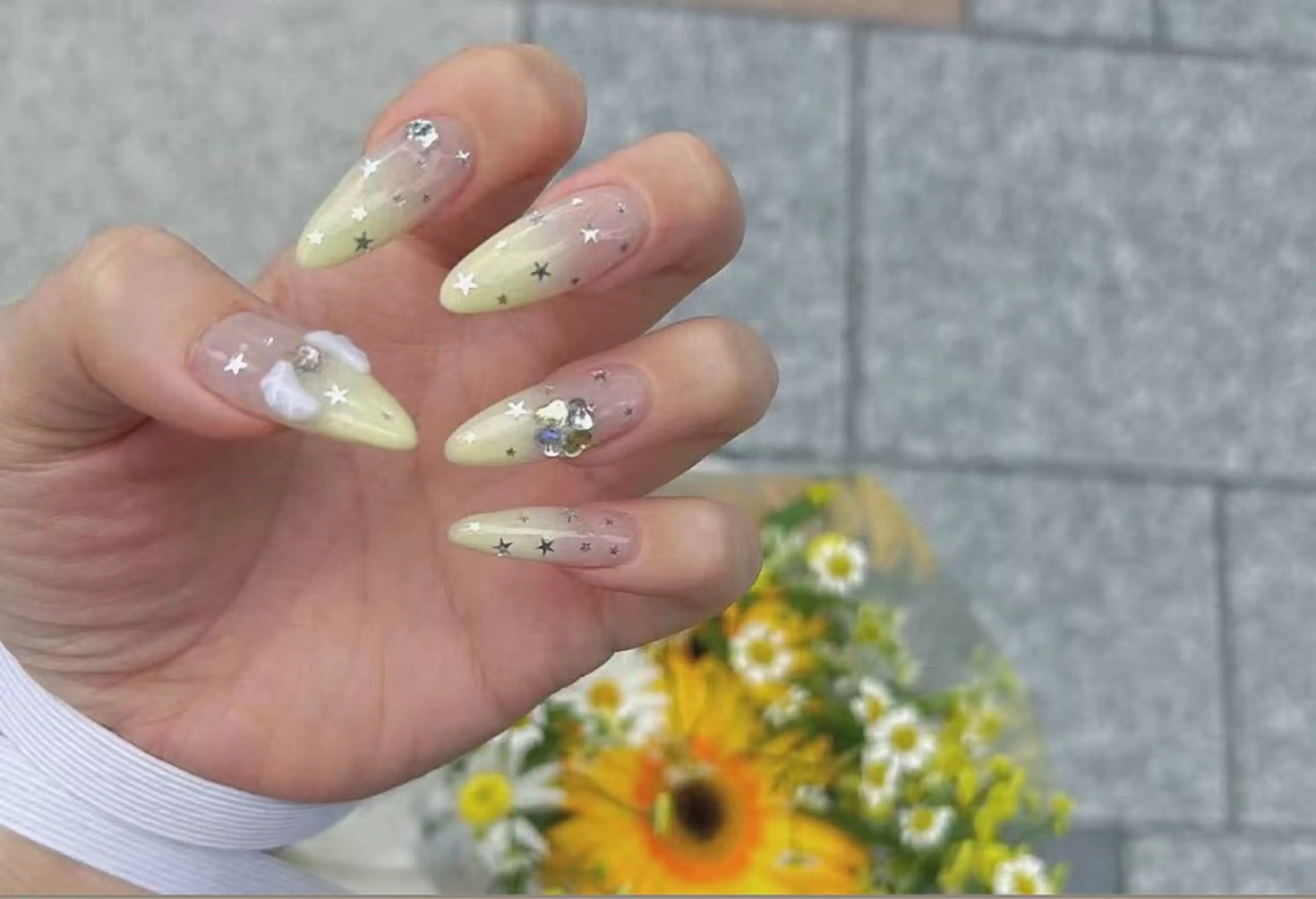 ネイル アートネイル オーロラネイル チークネイル フレンチネイル ガラスフレンチ 🎀🎀YooLi Nail Salonのネイルデザイン