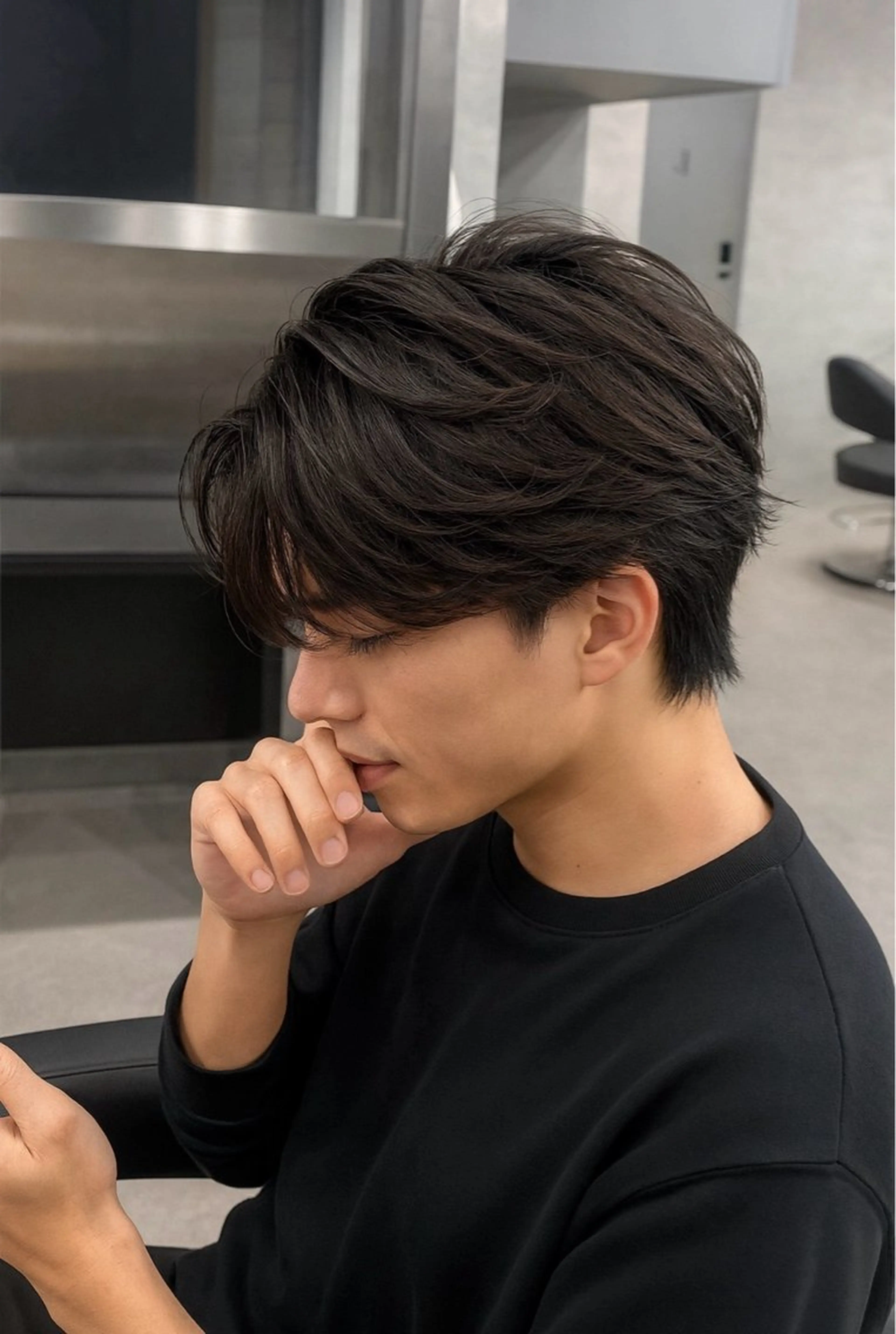 ミディアム パーマ ヘアアレンジ メンズ ミディアムパーマ メンズパーマ メンズツイストパーマ 波巻きパーマ ツイストパーマ 🔥ニュアンス フェザー小林海斗🔥のヘアスタイル