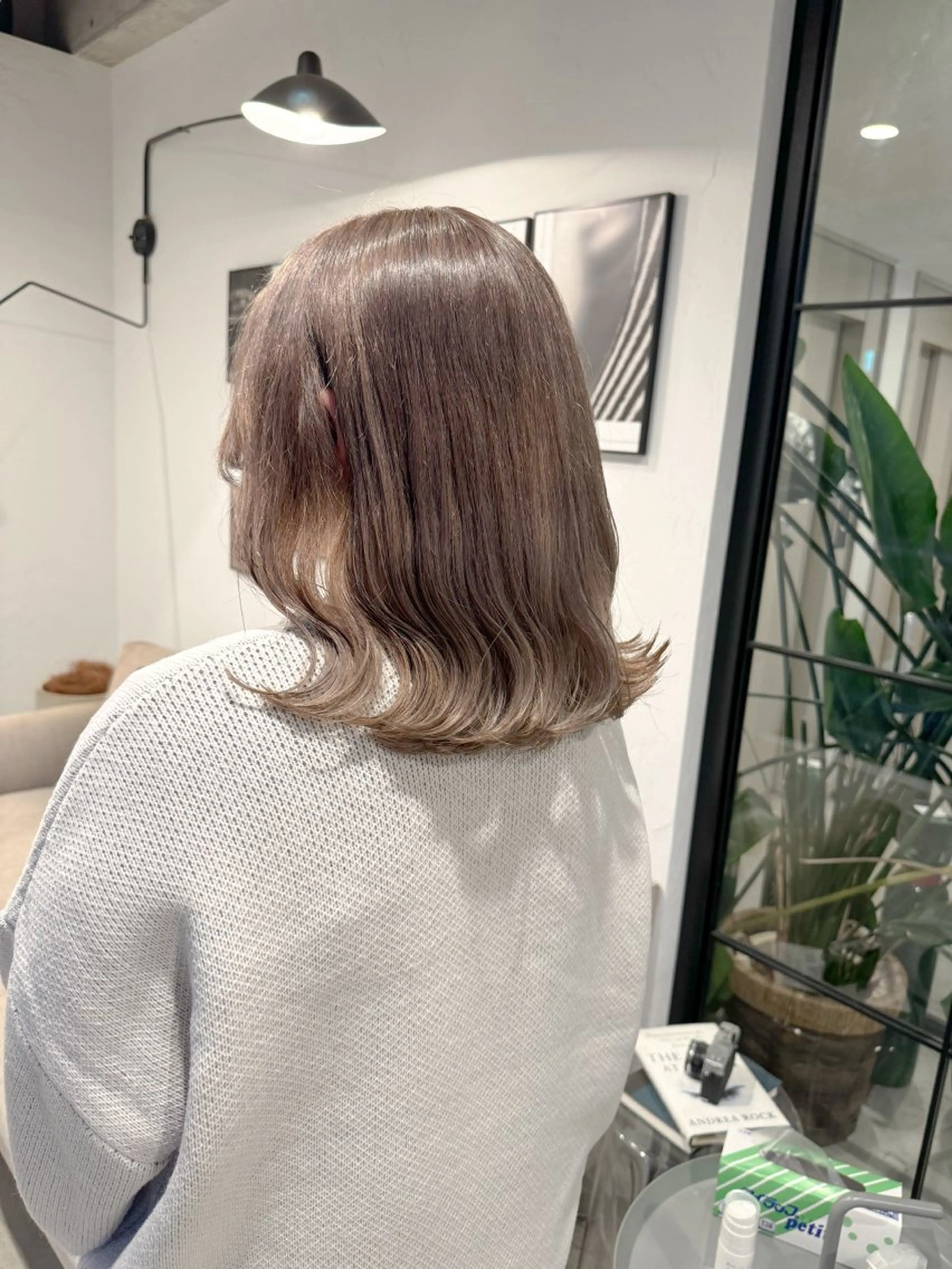 ミディアム カット ヘアカラー トリートメント ベージュカラー/新潟 カラー特化/落合優吾のヘアスタイル