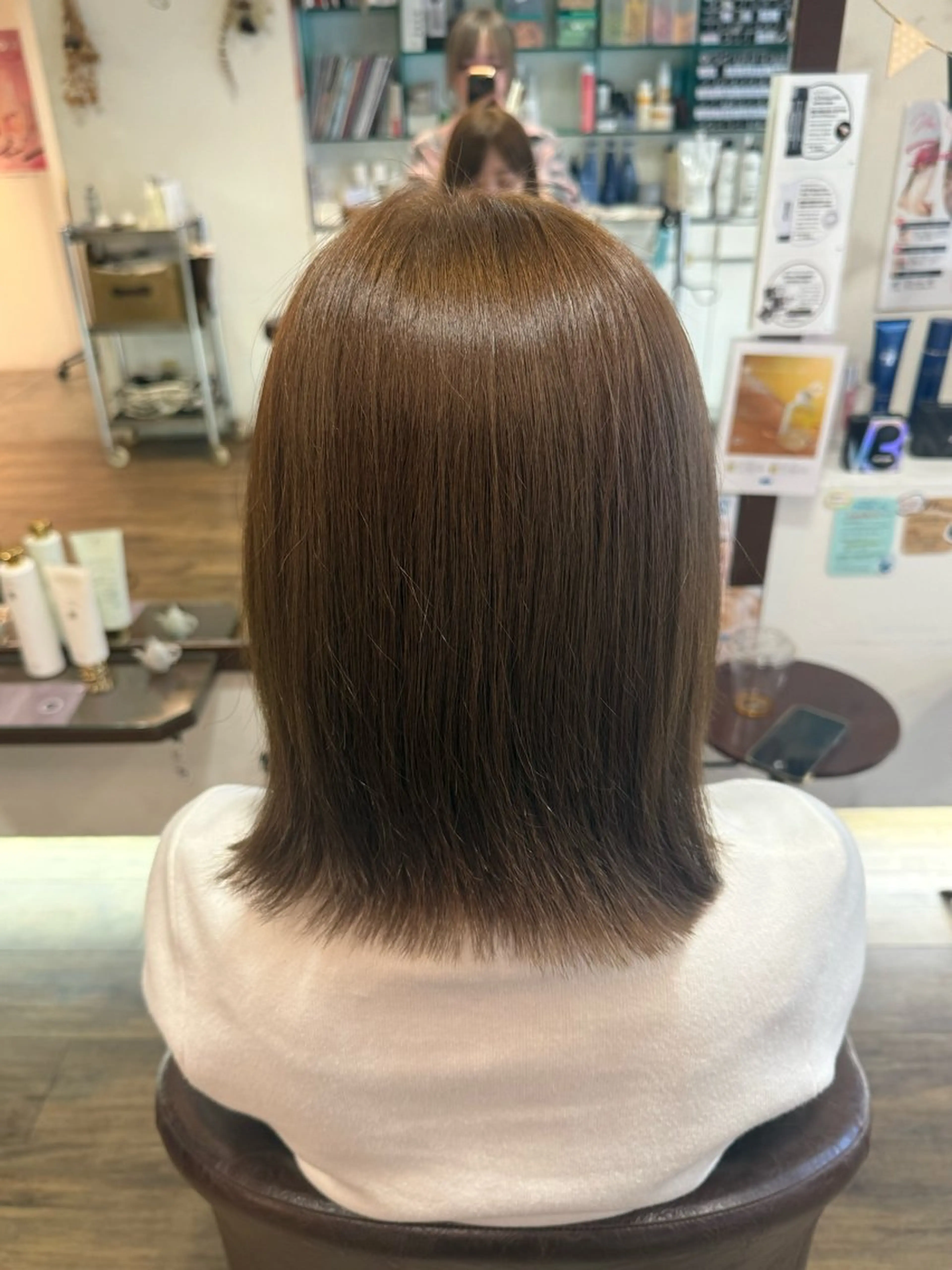 ミディアム ヘアカラー 木場 麗咲のヘアスタイル