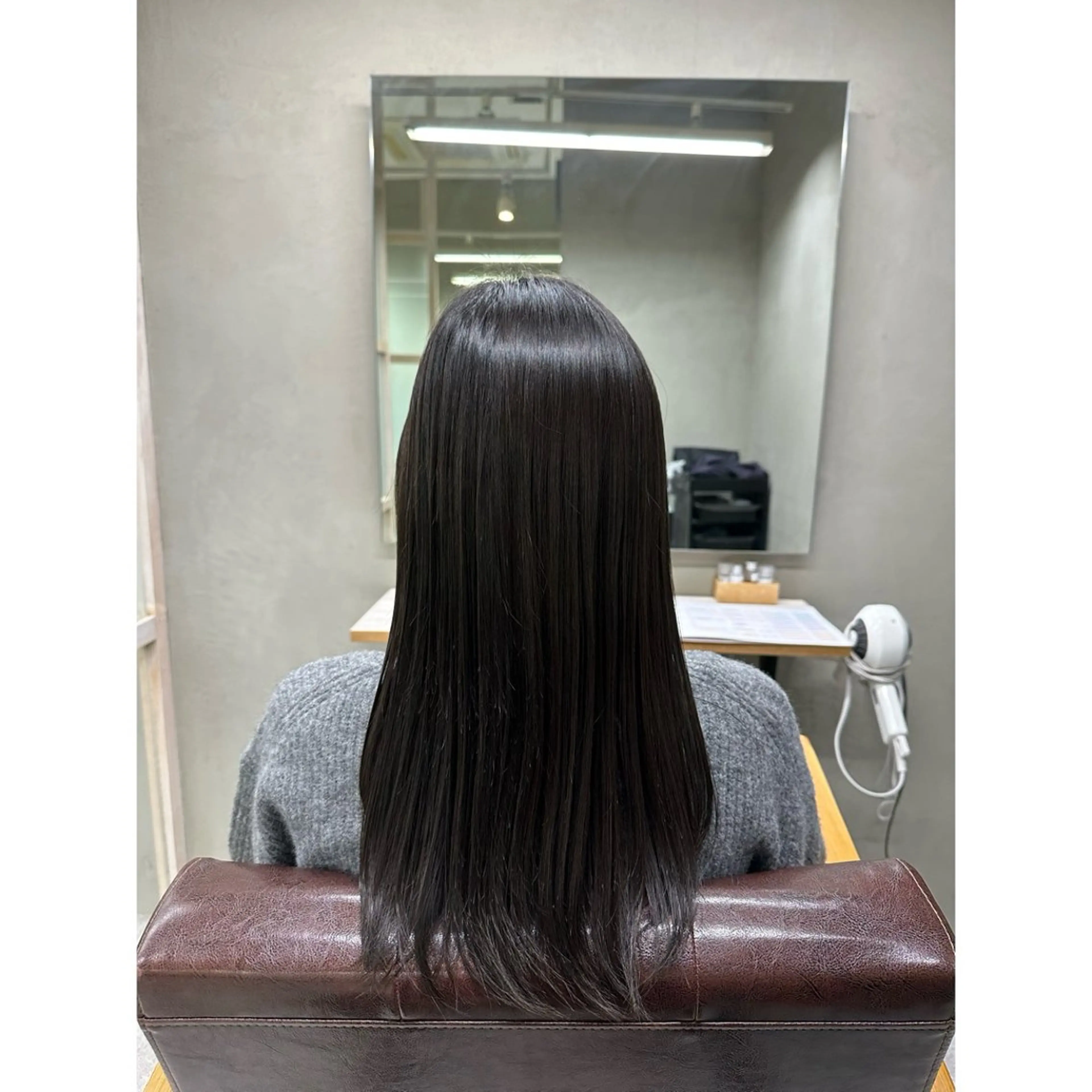 ロング 縮毛矯正 トリートメント ｔｏｃｃａ /ｅｒｉのヘアスタイル