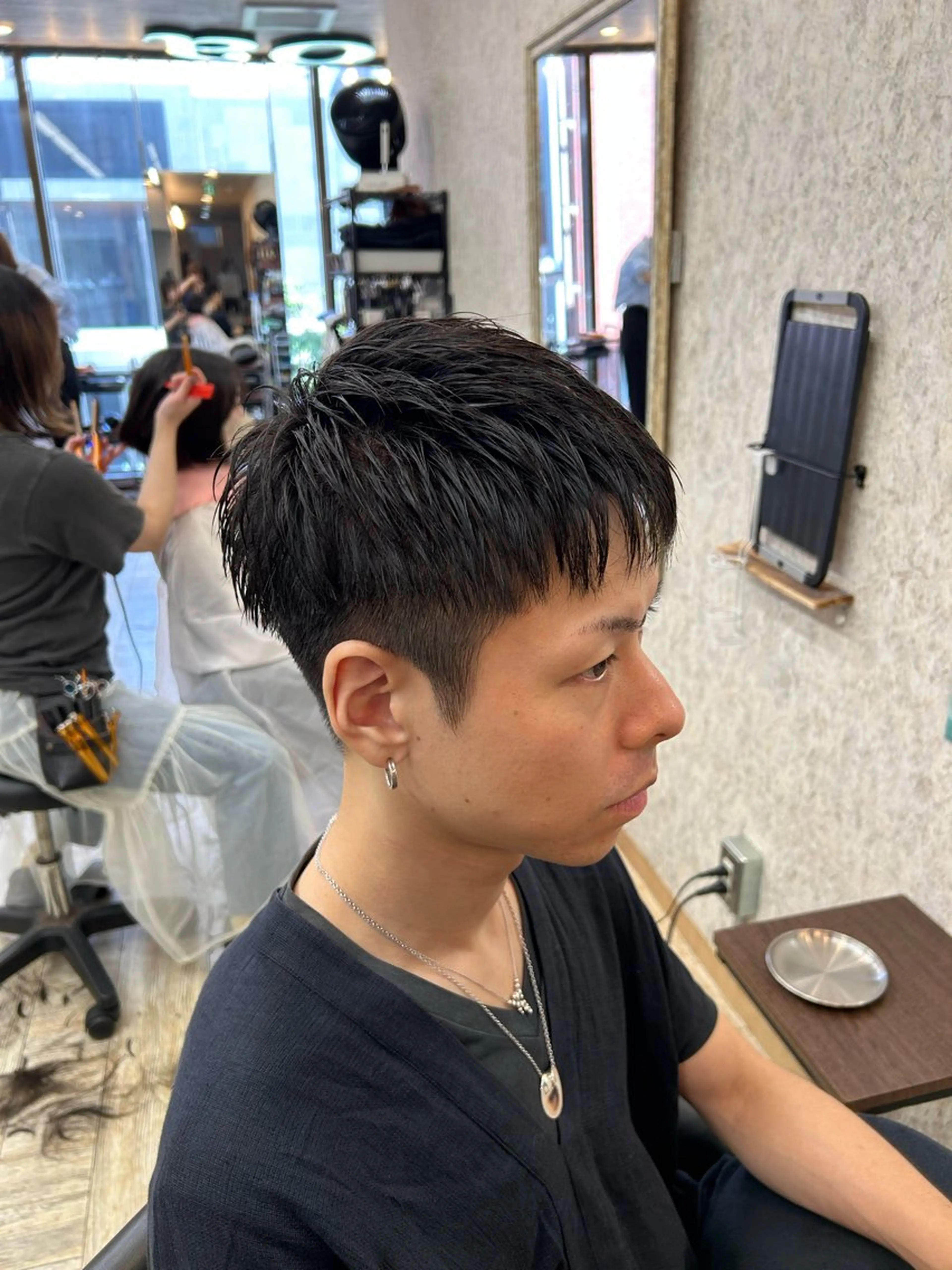 メンズ ツーブロック カット tiel 小山莉々のヘアスタイル