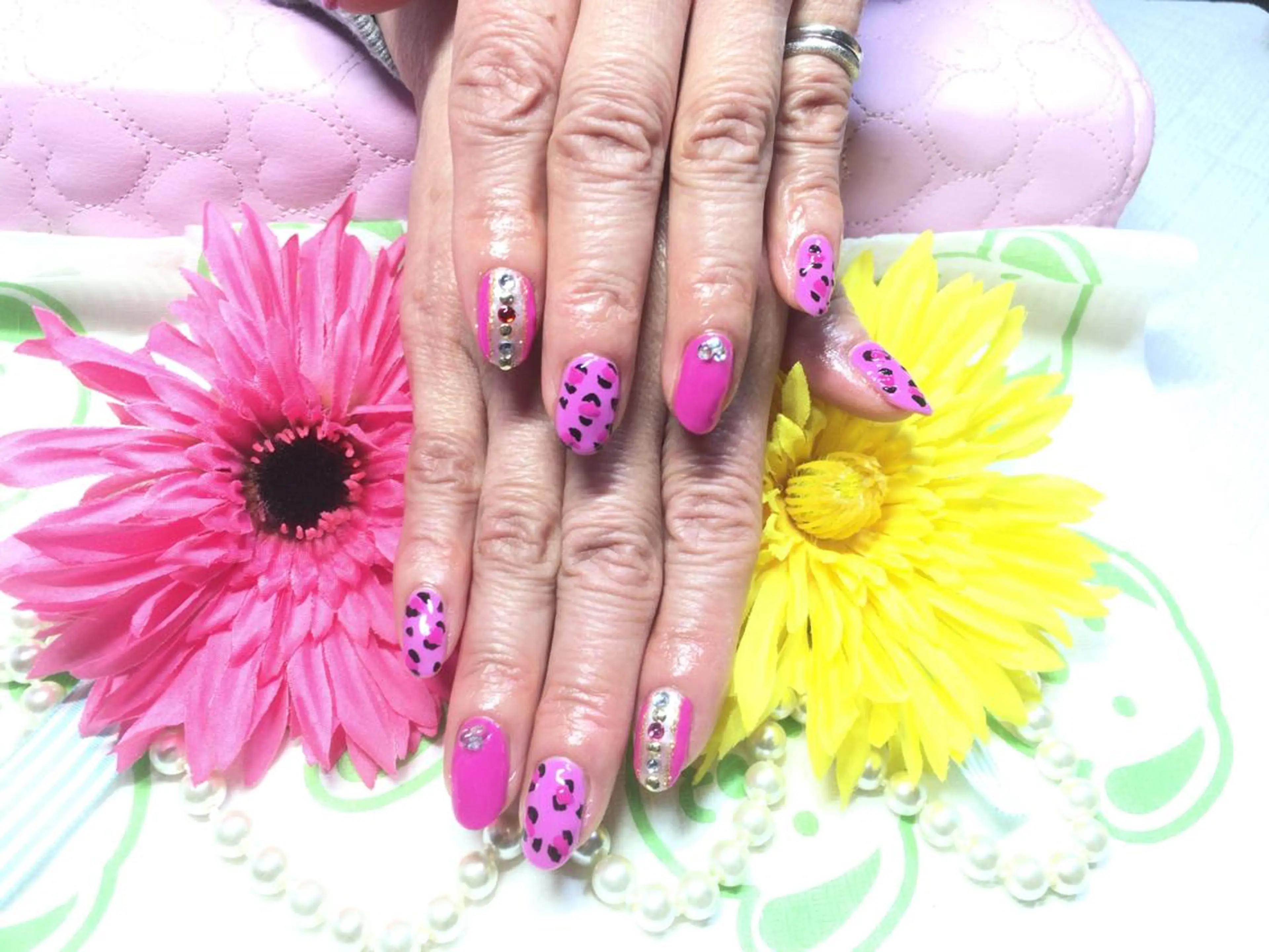 ネイル ハンドネイル ハンドケア ネイル･脱毛サロン HARRYSのエステ・リラクイメージ