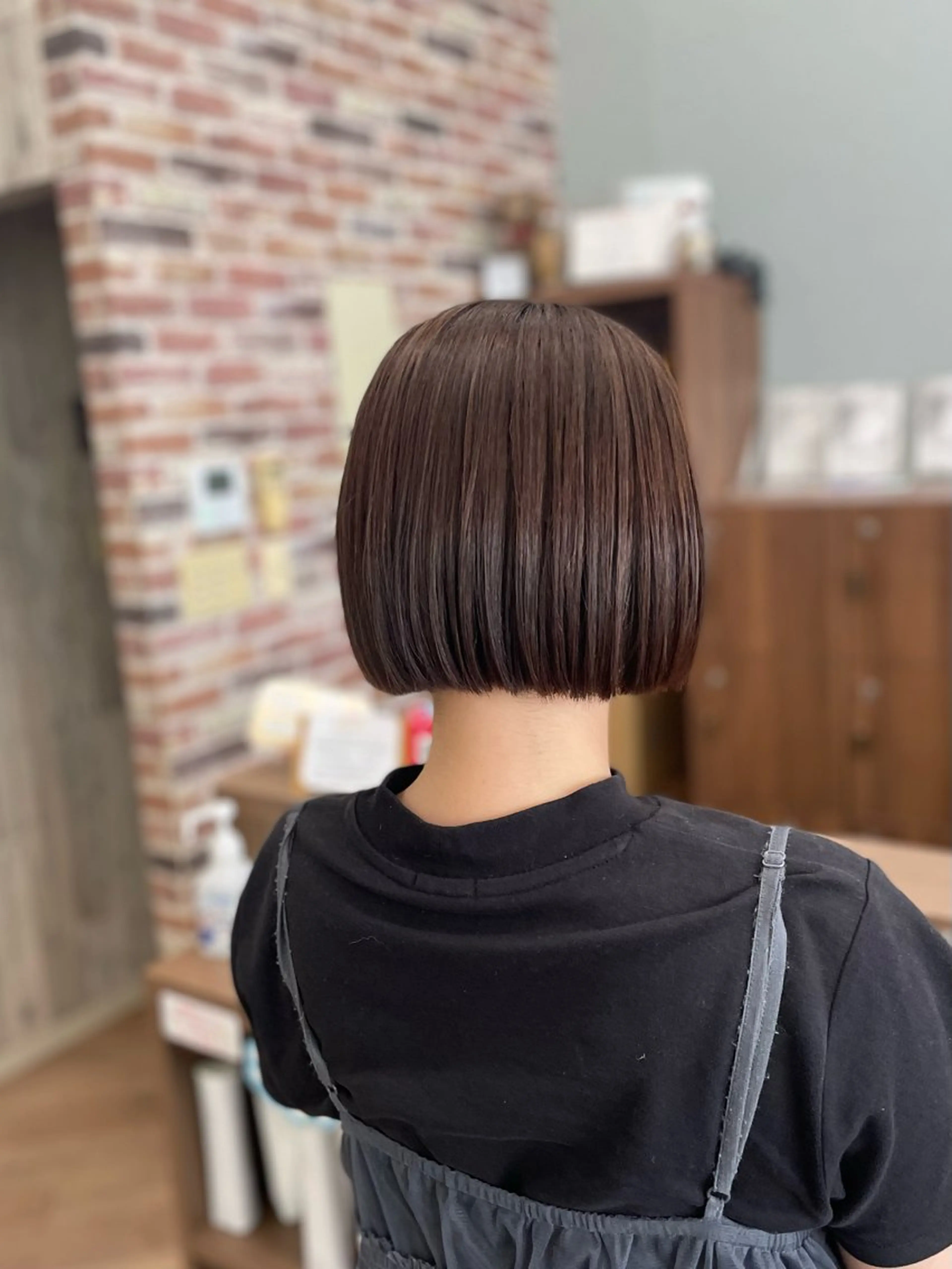 ショート ボブ シミズ カエデ🍁のヘアスタイル