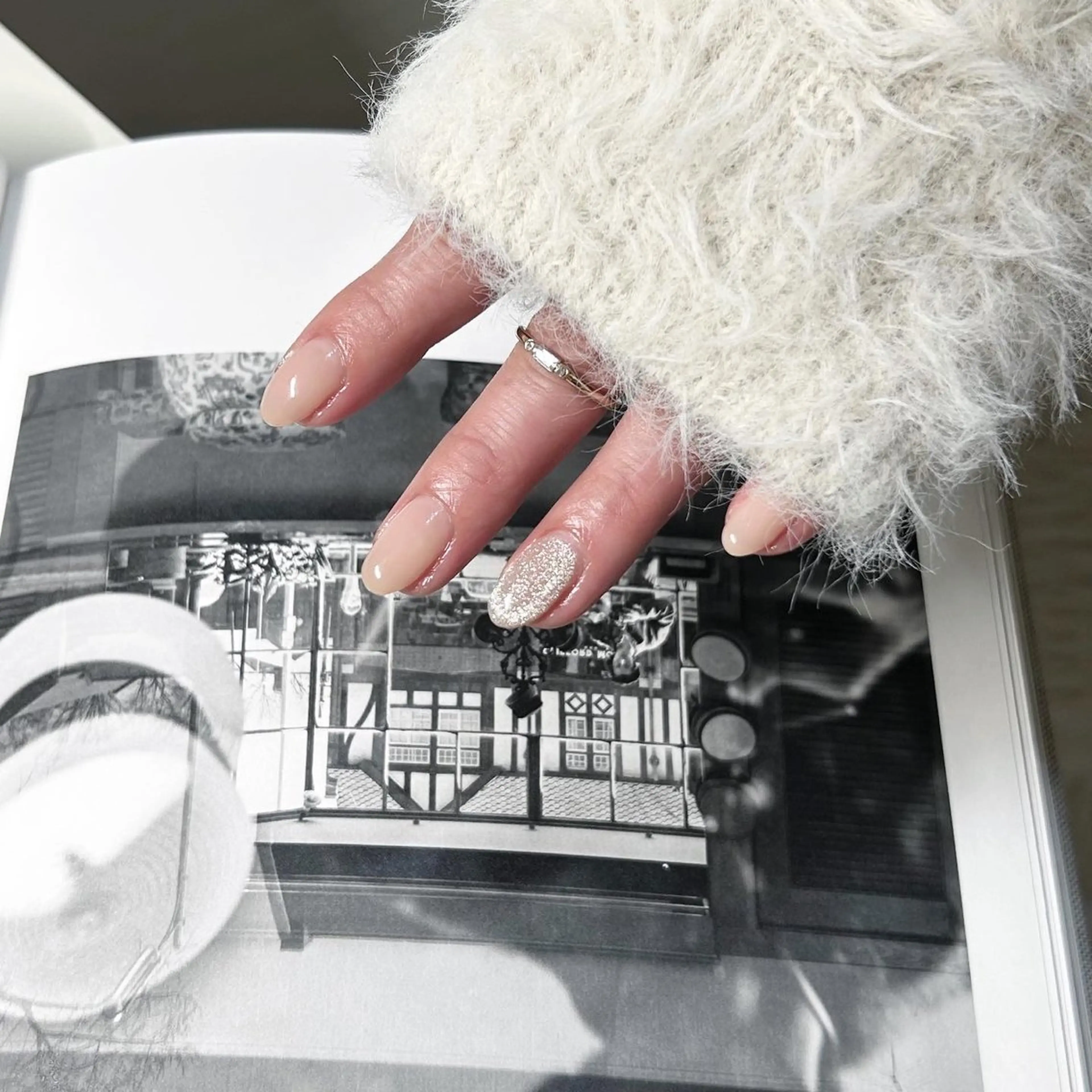 ネイル ブルー フットネイル ジェルネイル キラキラネイル 韓国ネイル RooM -mizuki-のネイルデザイン