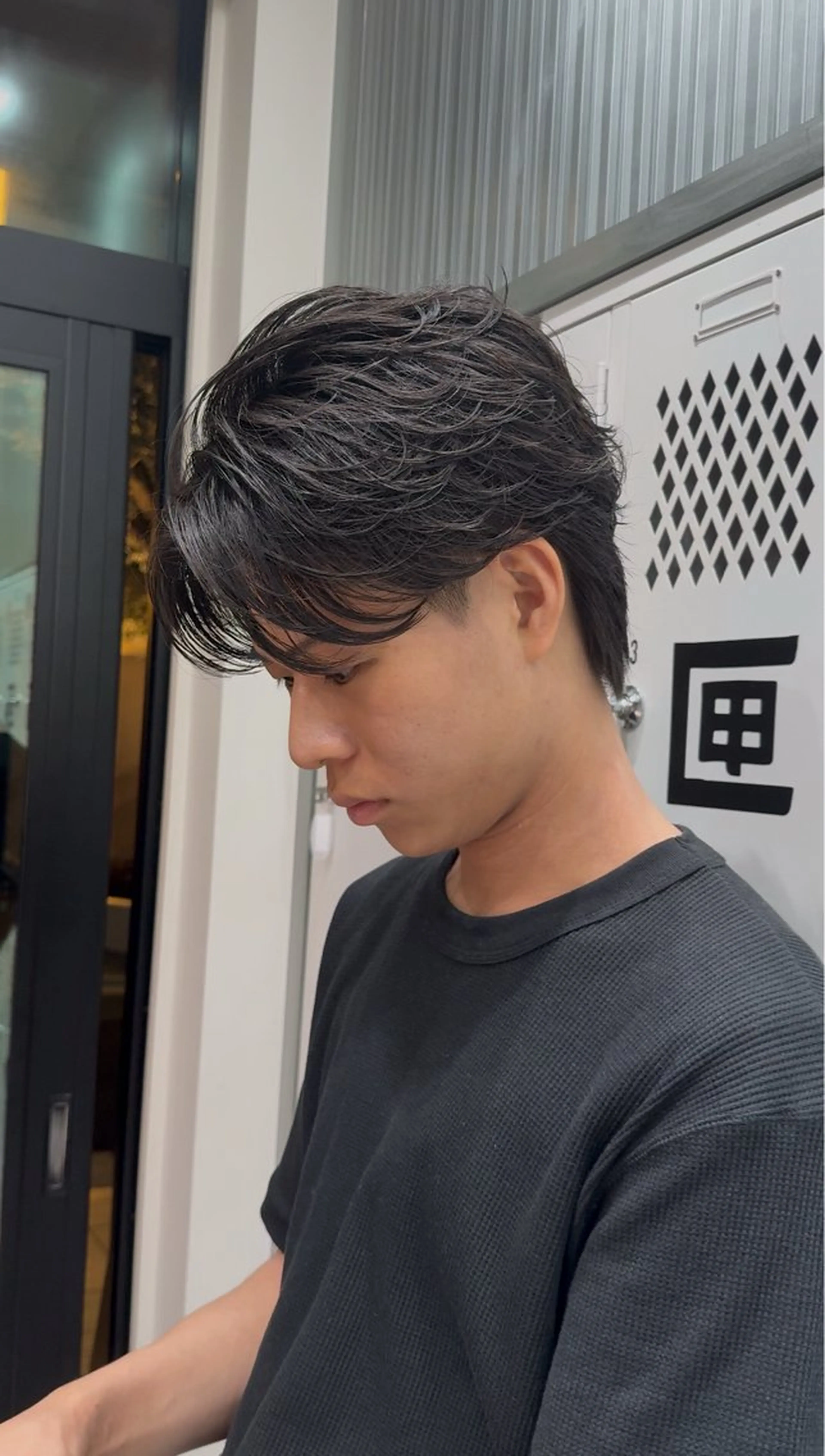 【✨オススメ✨】当店スタイリストカット＋フェザーパーマの写真