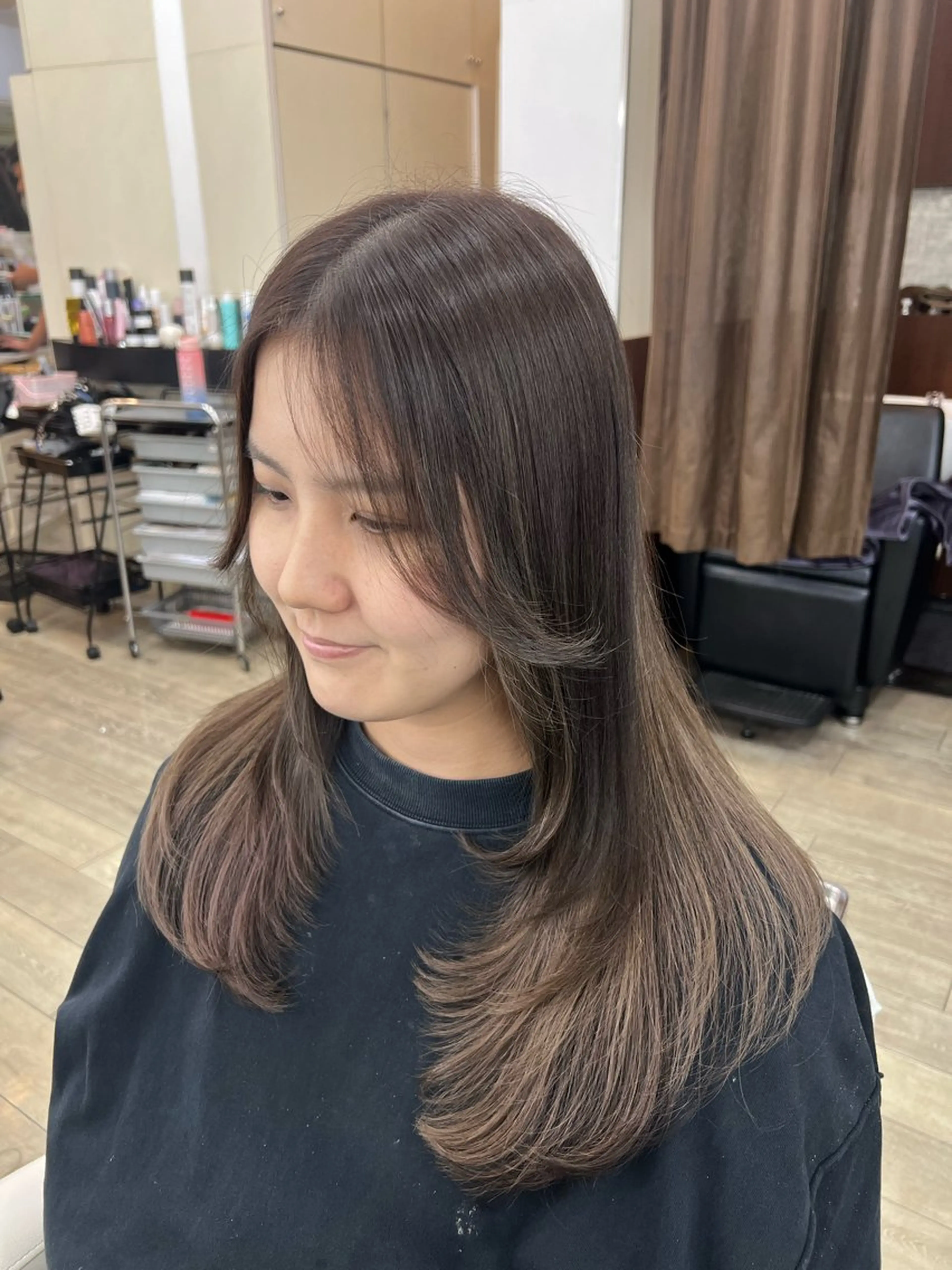 ロング レイヤーカット 宮田 かやののヘアスタイル