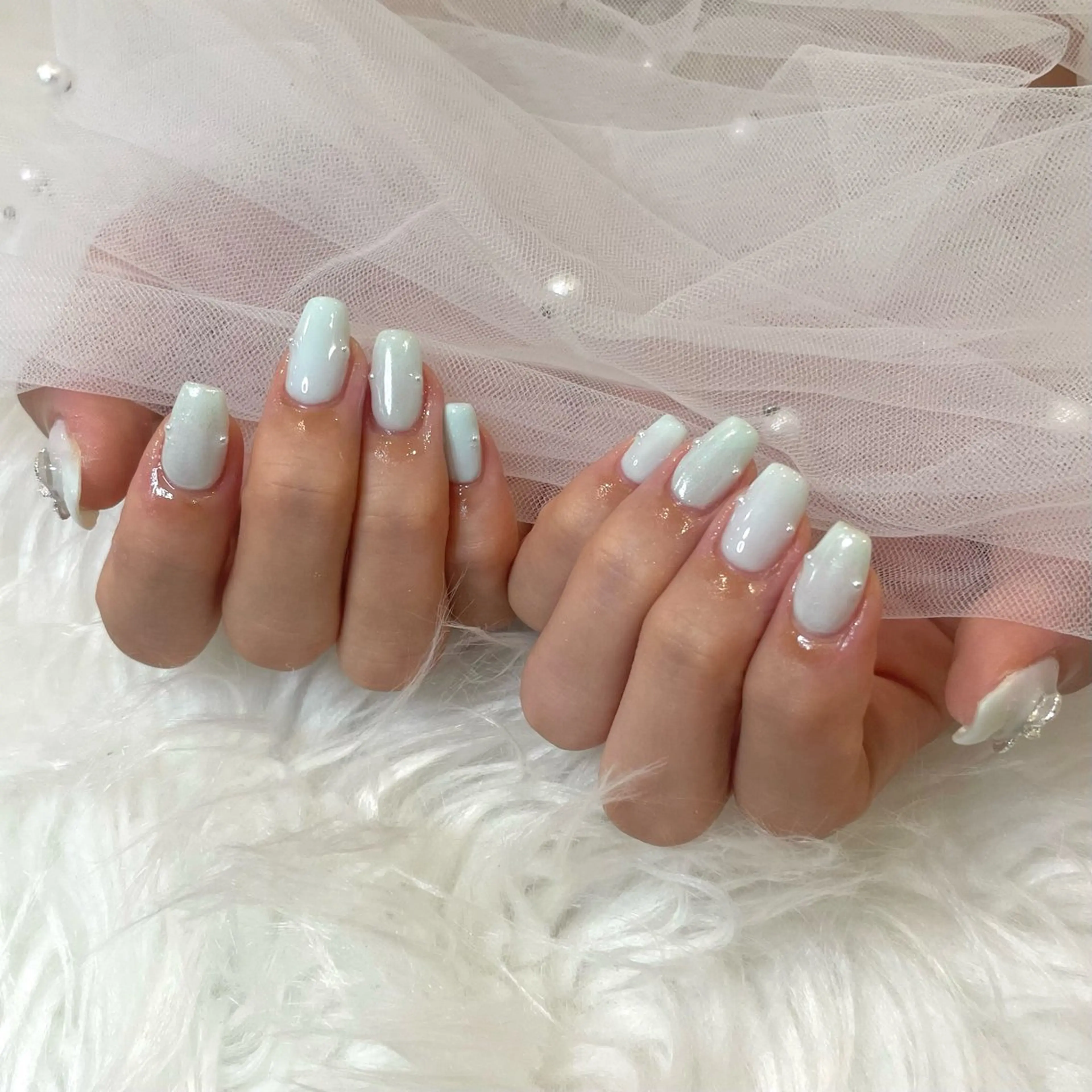 ネイル ミラーネイル ハンドネイル yurika 🌷.*･ﾟのネイルデザイン