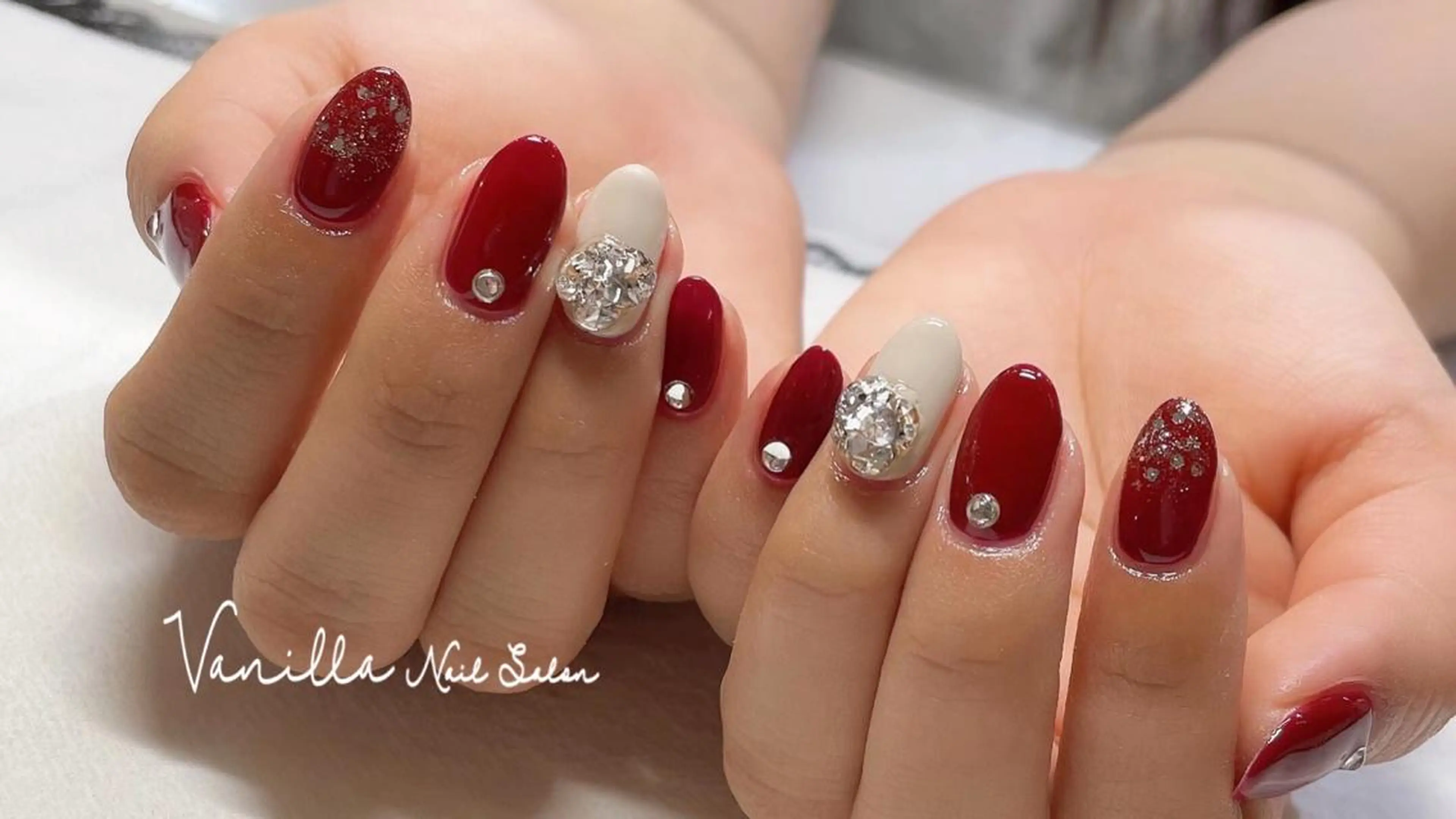 ネイル ストーンネイル ハンドネイル Vanilla nail salonのネイルデザイン