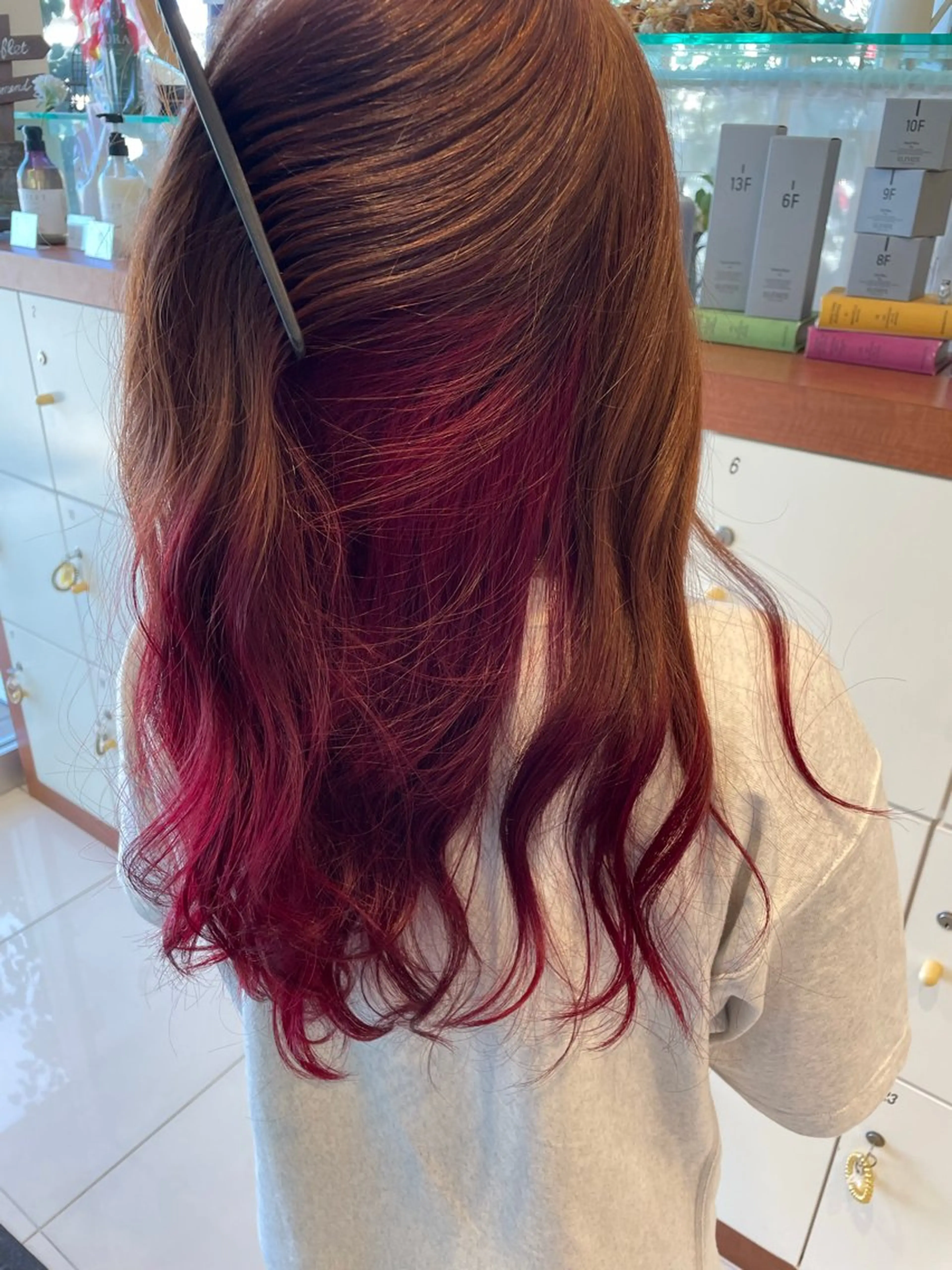 ロング カット ヘアカラー トリートメント 日置 大智のヘアスタイル