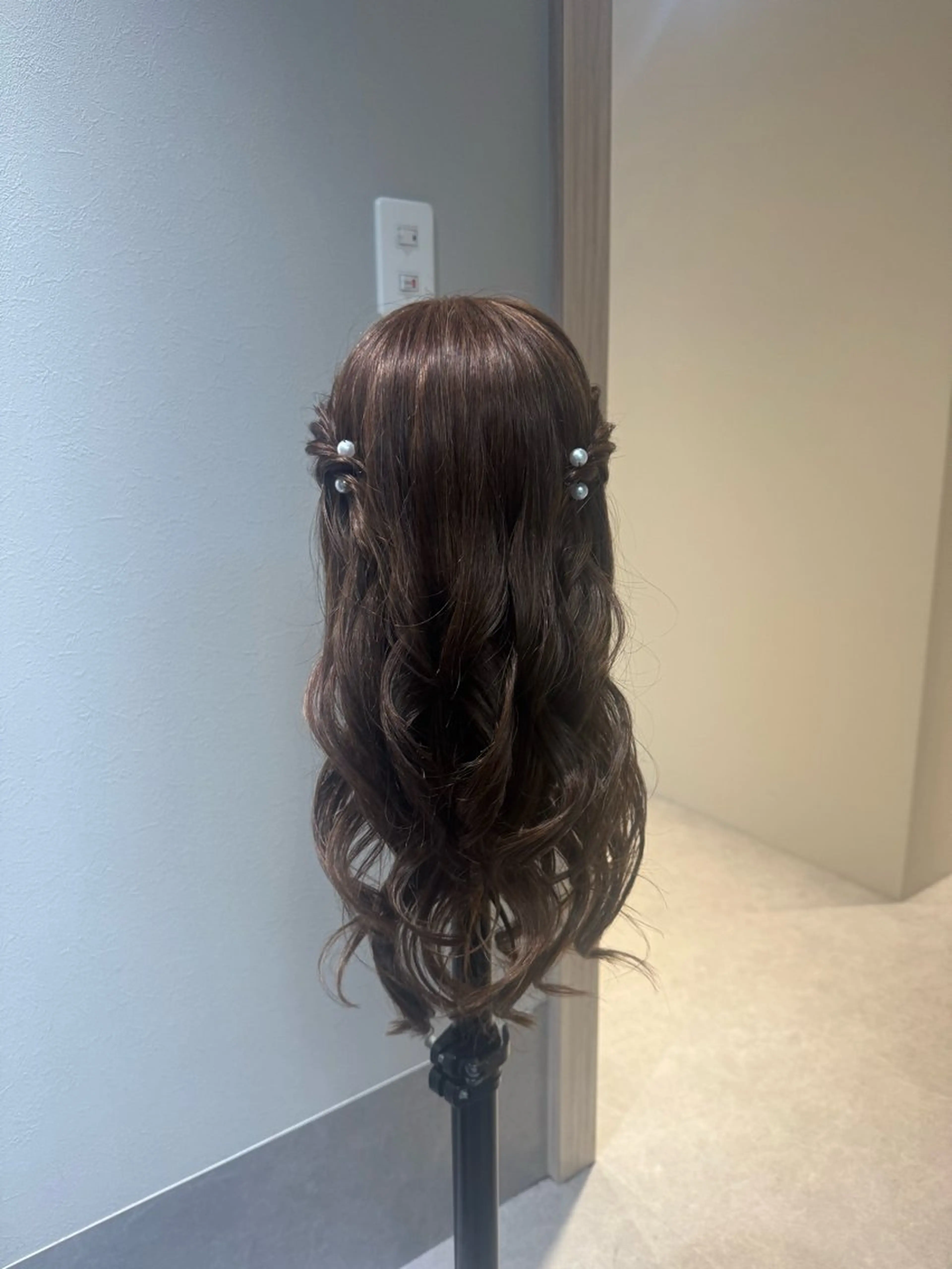 ロング ヘアセット NAVY 橋本心 縮毛矯正のヘアスタイル