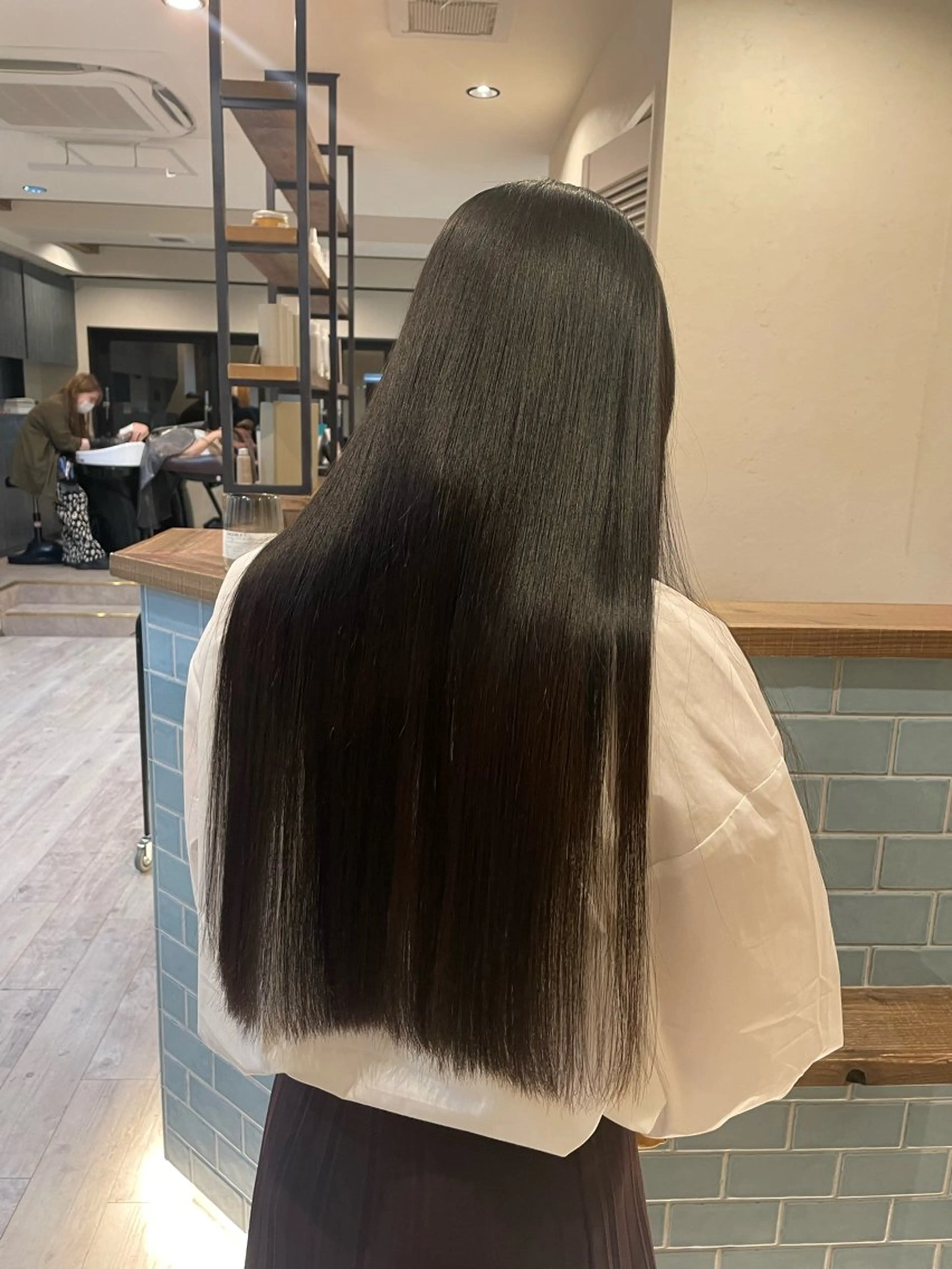 ロング 縮毛矯正 カット ヘアカラー トリートメント 渋谷 留菜のヘアスタイル