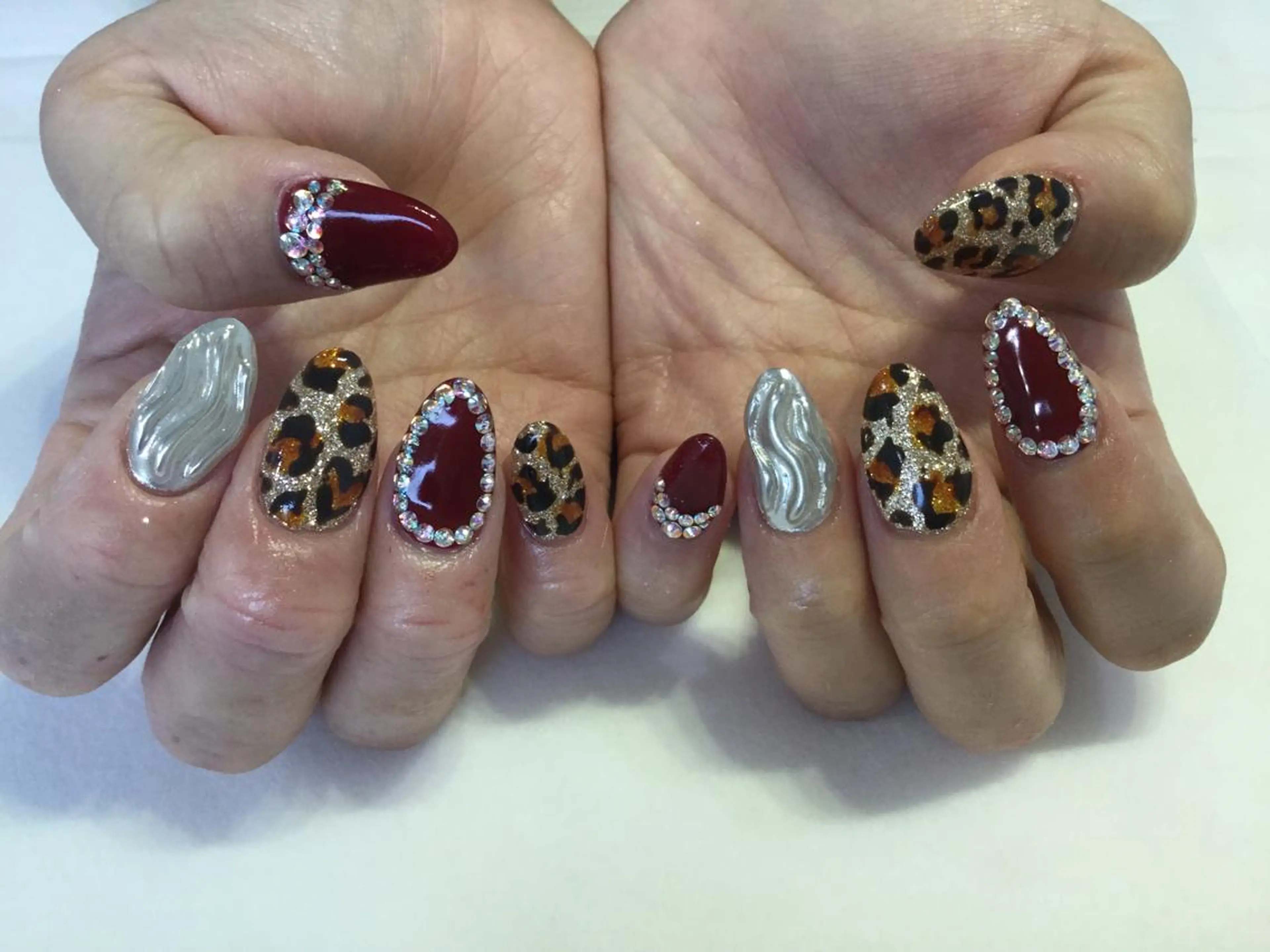 ネイル 💎🐰 saki. m 🐰💎のネイルデザイン