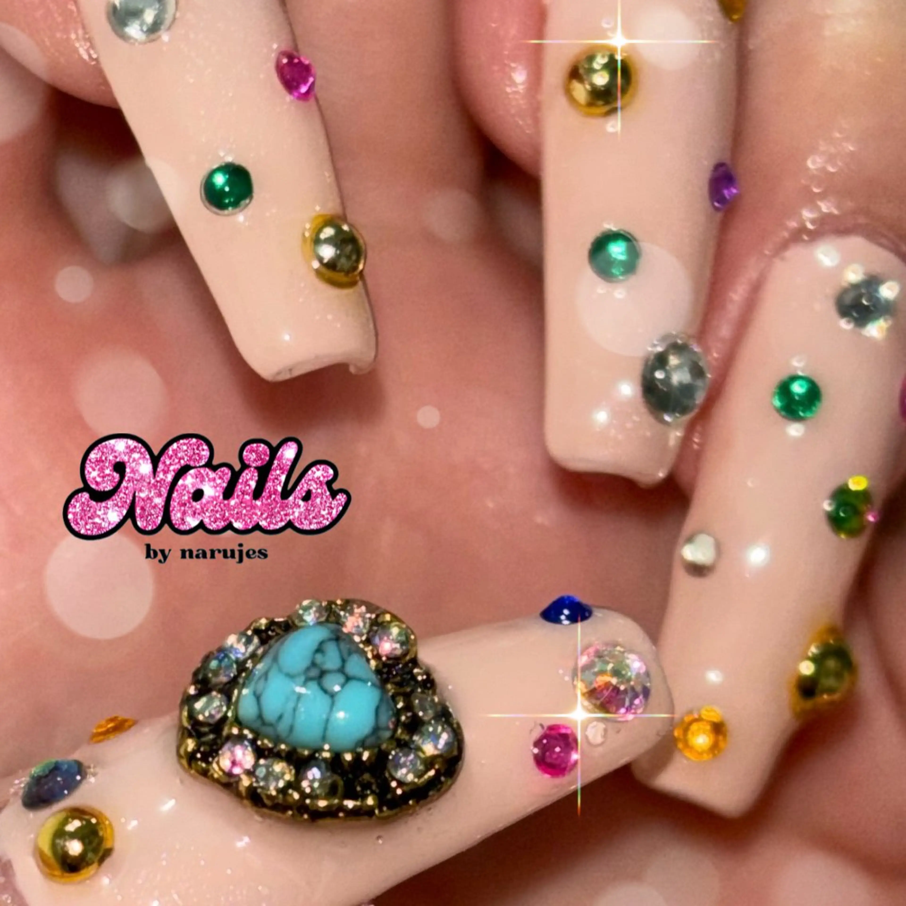 ネイル ロングネイル ギャルネイル🧸💖 narujesのネイルデザイン