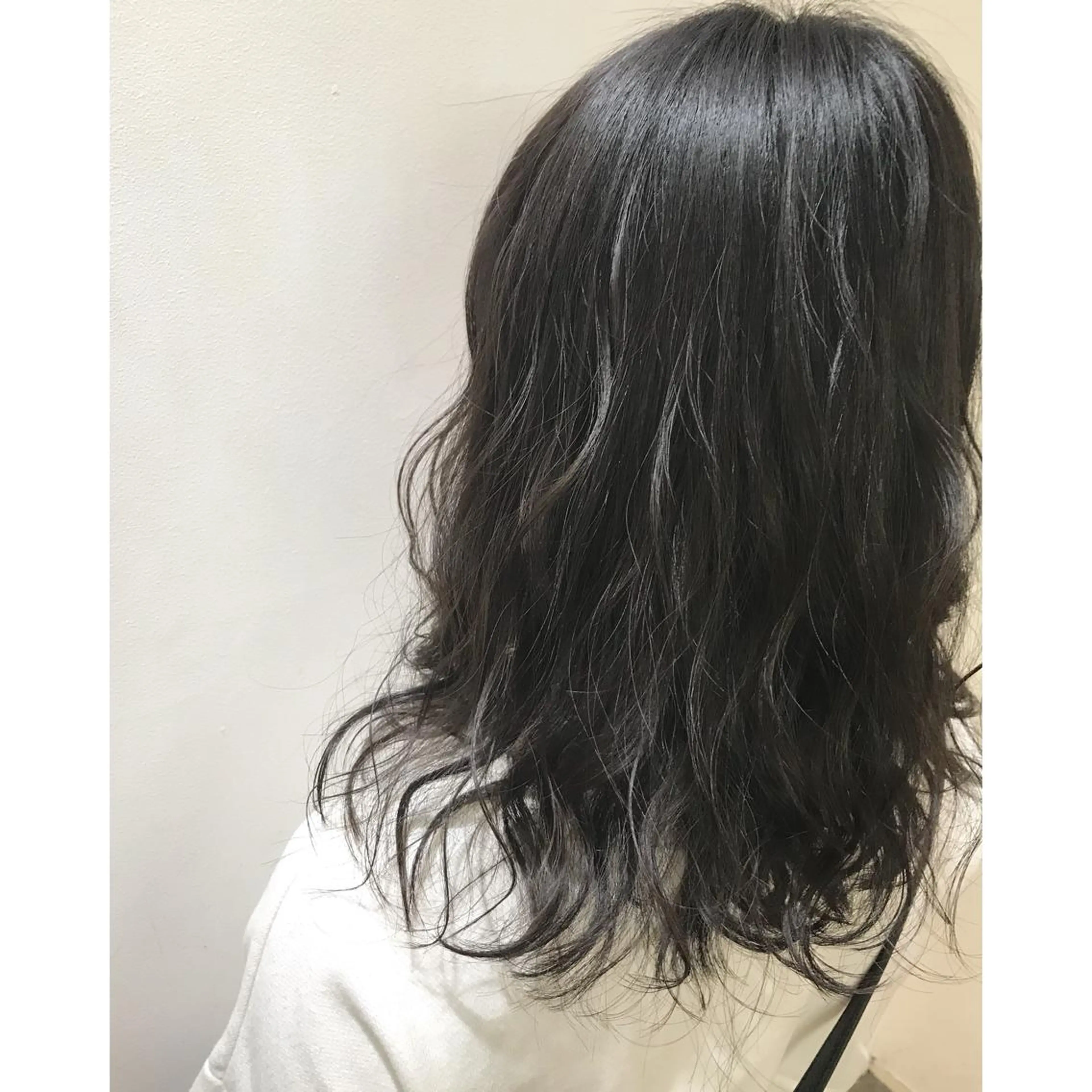 セミロング カラー アディクシーカラー 坂西 春果のマツエク・マツパデザイン