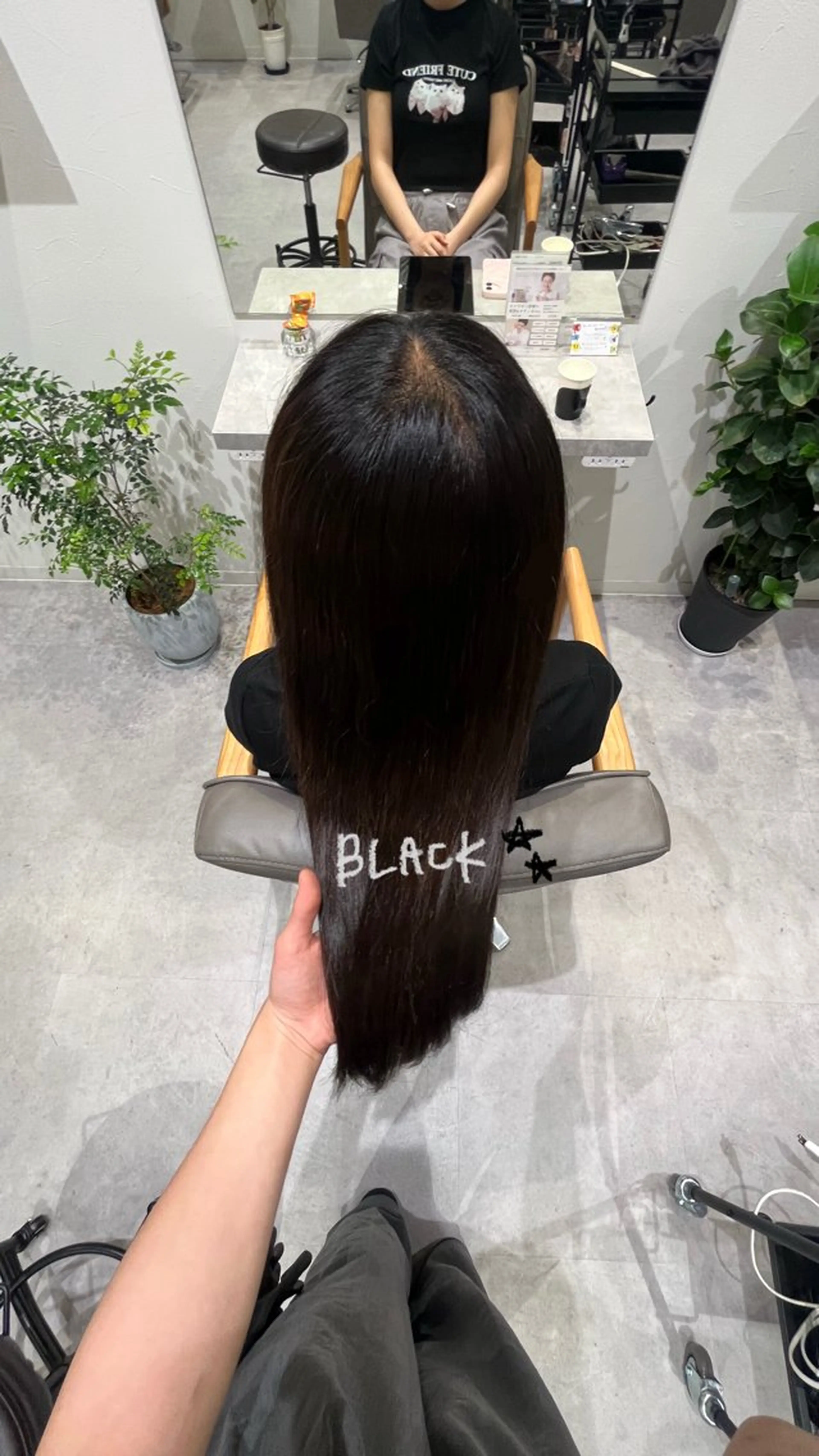 カラー 齋藤 明夢のヘアスタイル