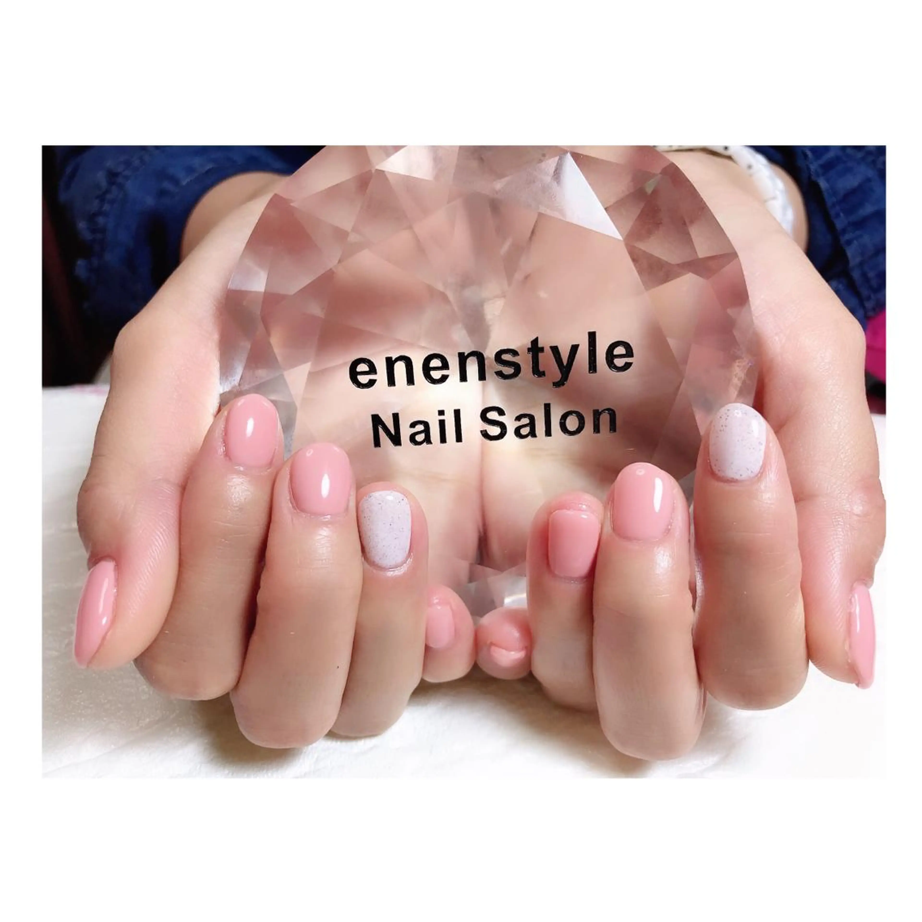 ショート ネイル ショートヘア ジェルネイル ニュアンスネイル オフィスネイル ピンク 👑enen style👑のネイルデザイン