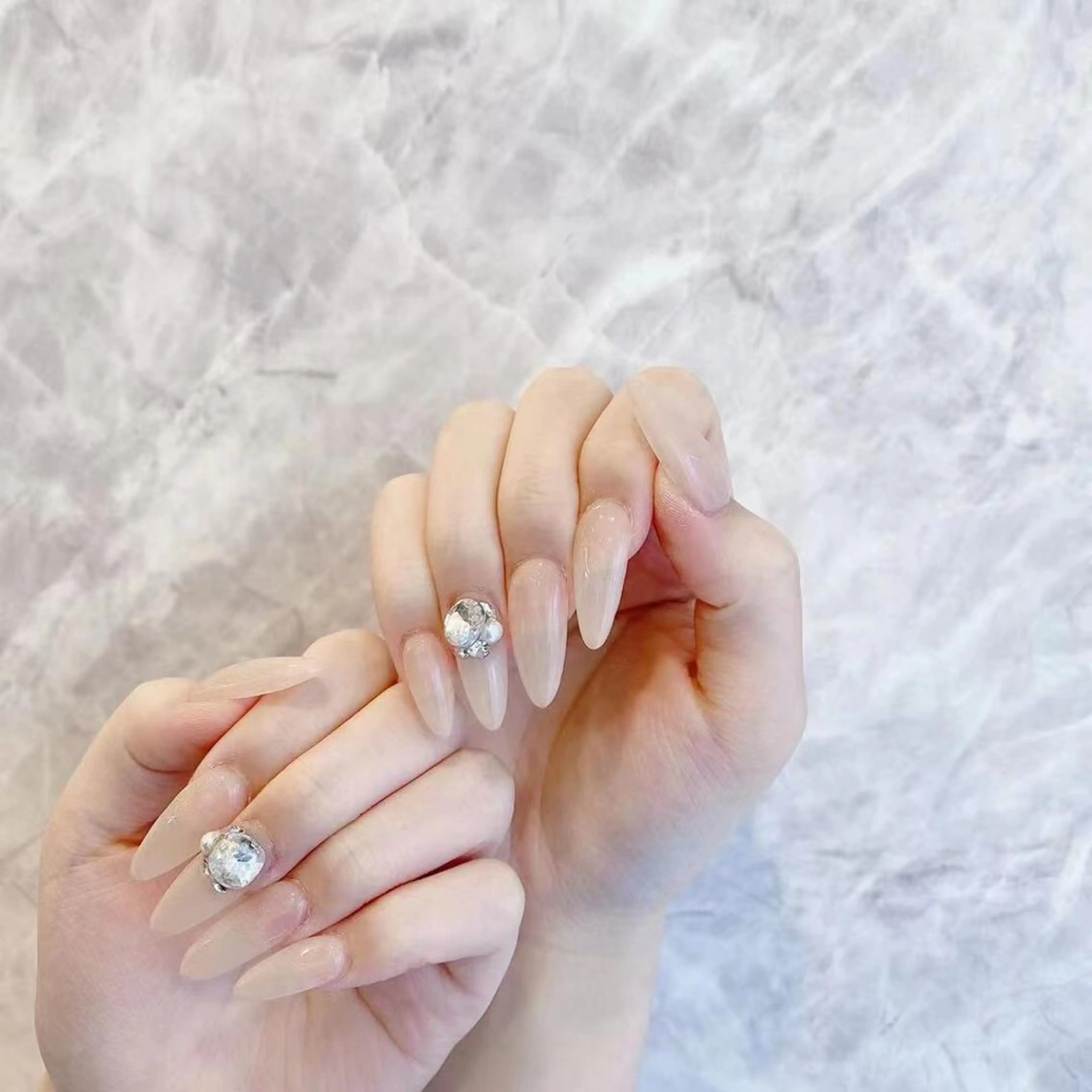 ネイル MoonNail ユリ🌸のネイルデザイン