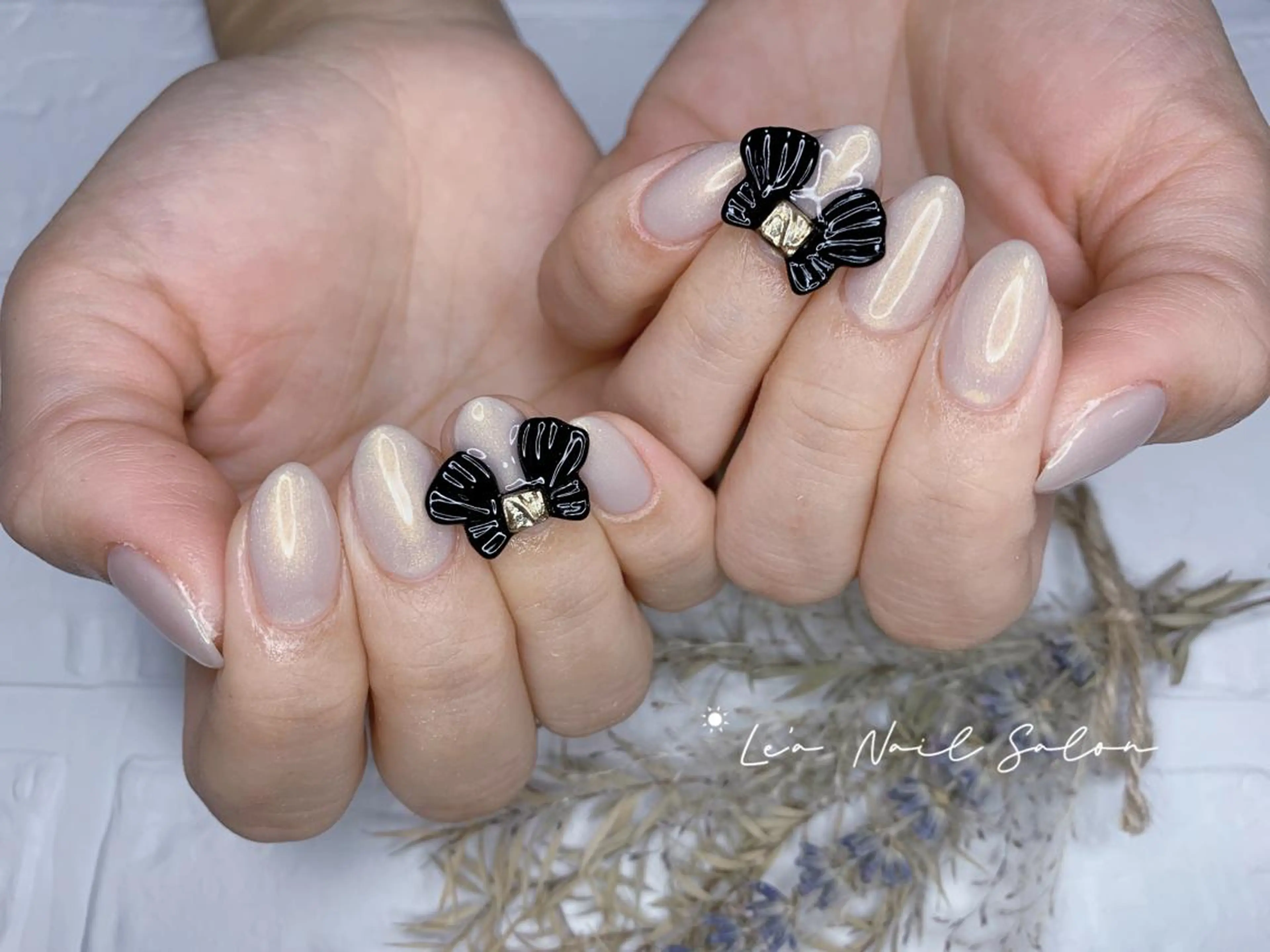 ショート カラー ネイル Le’a NailSalonのネイルデザイン