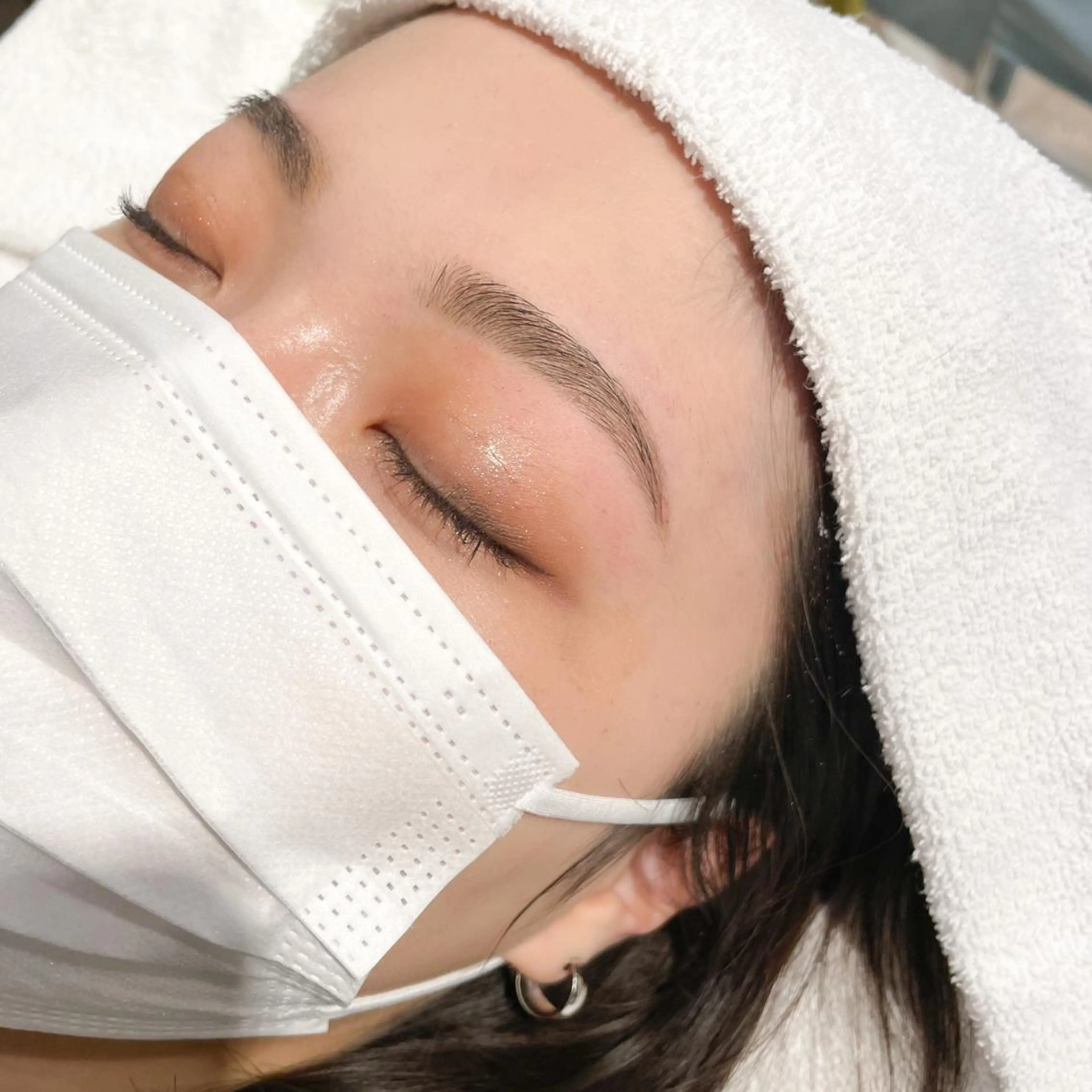 アイブロウ ワックス脱毛 arrows  by strings所属・トツカ ルイの眉毛・アイブロウイメージ