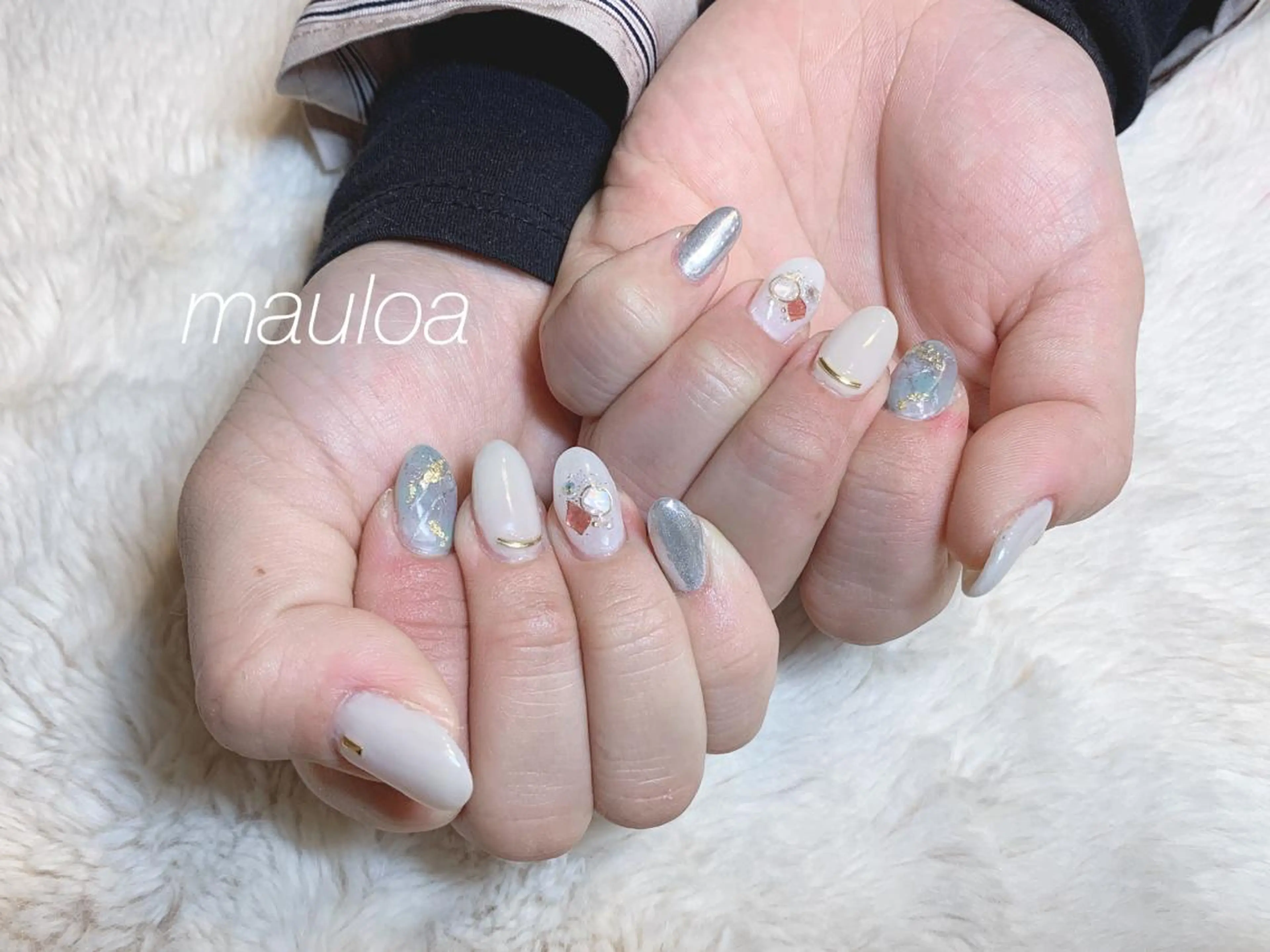 ネイル ミラーネイル pipi ..のネイルデザイン