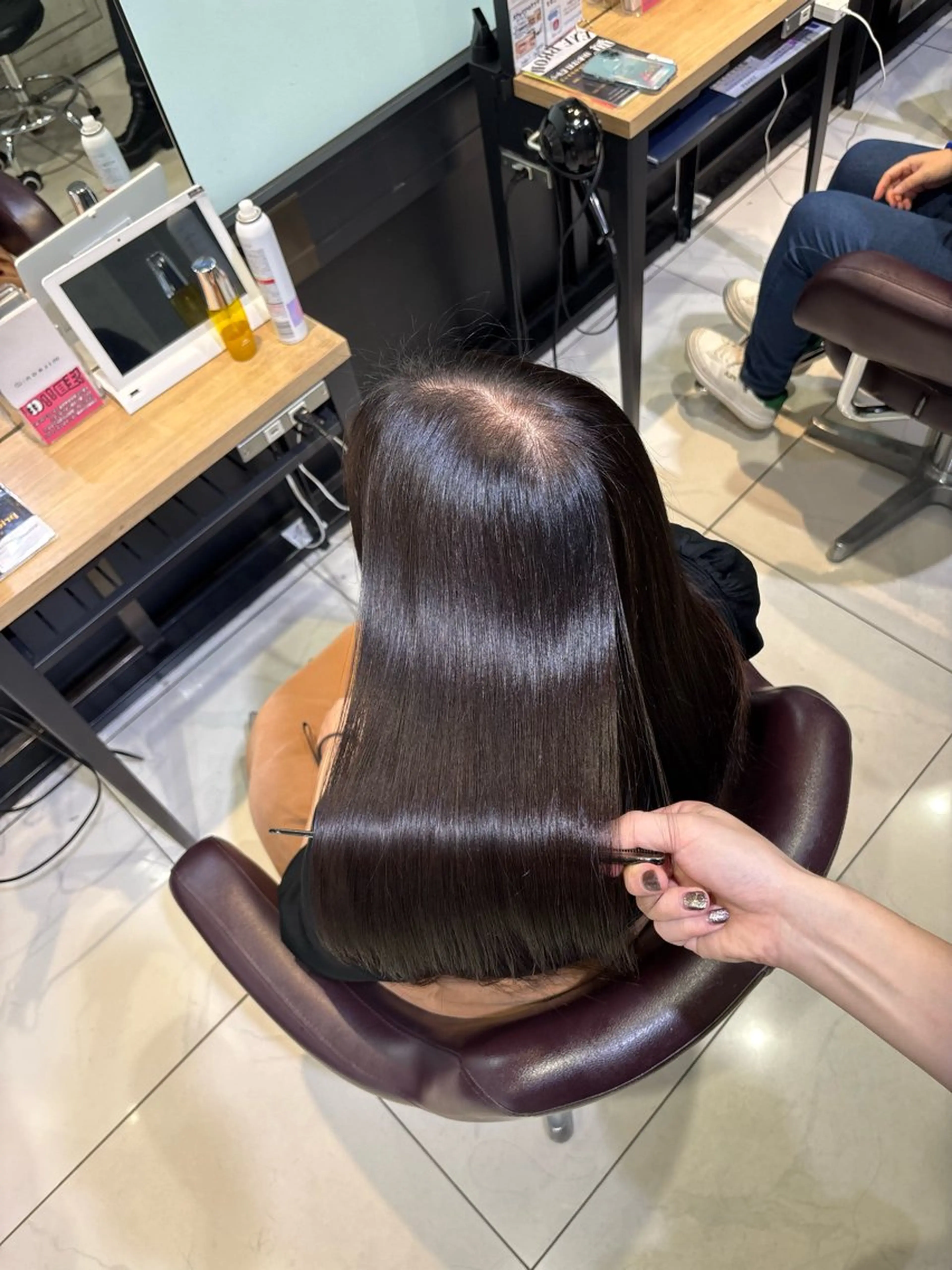 ロング カラー カット ヘアカラー 縮毛矯正 トリートメント 🩵レイヤー✖︎ 髪質改善🩵リョウヤのヘアスタイル