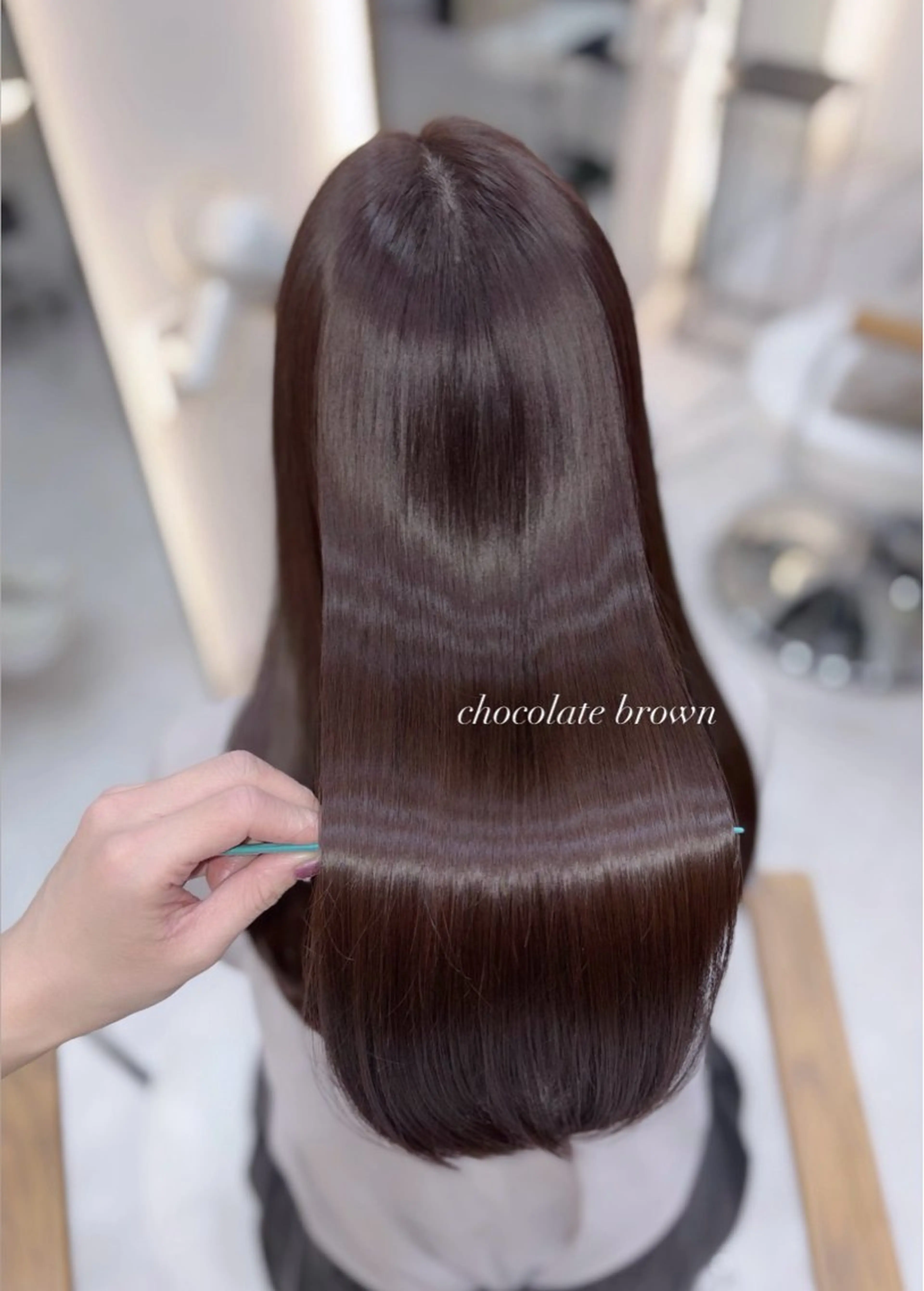 ロング カラー ブラウンカラー チョコレートブラウン トリートメント カット ヘアカラー トリートメント 艶髪・透明感カラー・ 韓国ヘア・Yuriのヘアスタイル