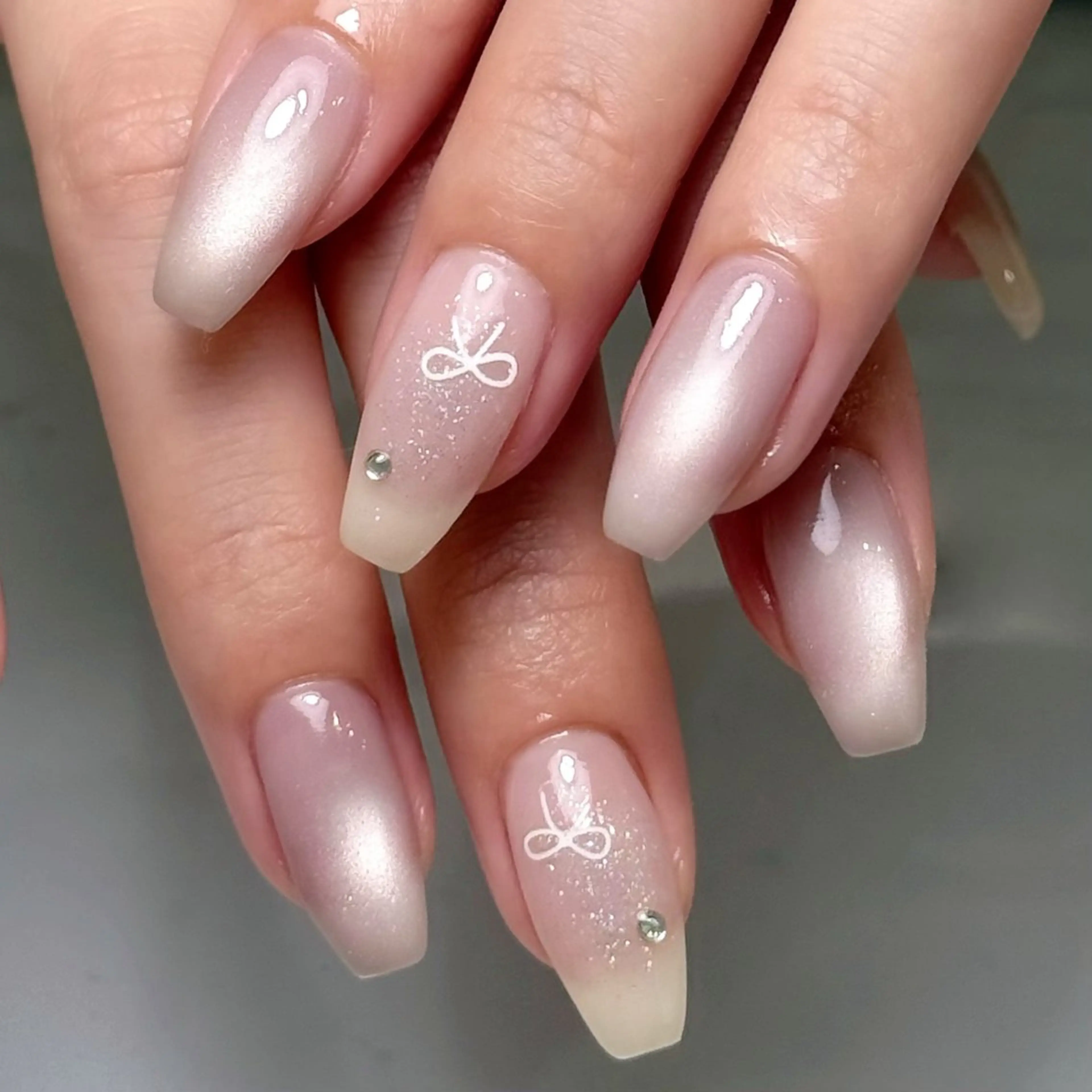 ネイル SAORI🎀 マグネット特化サロンのネイルデザイン