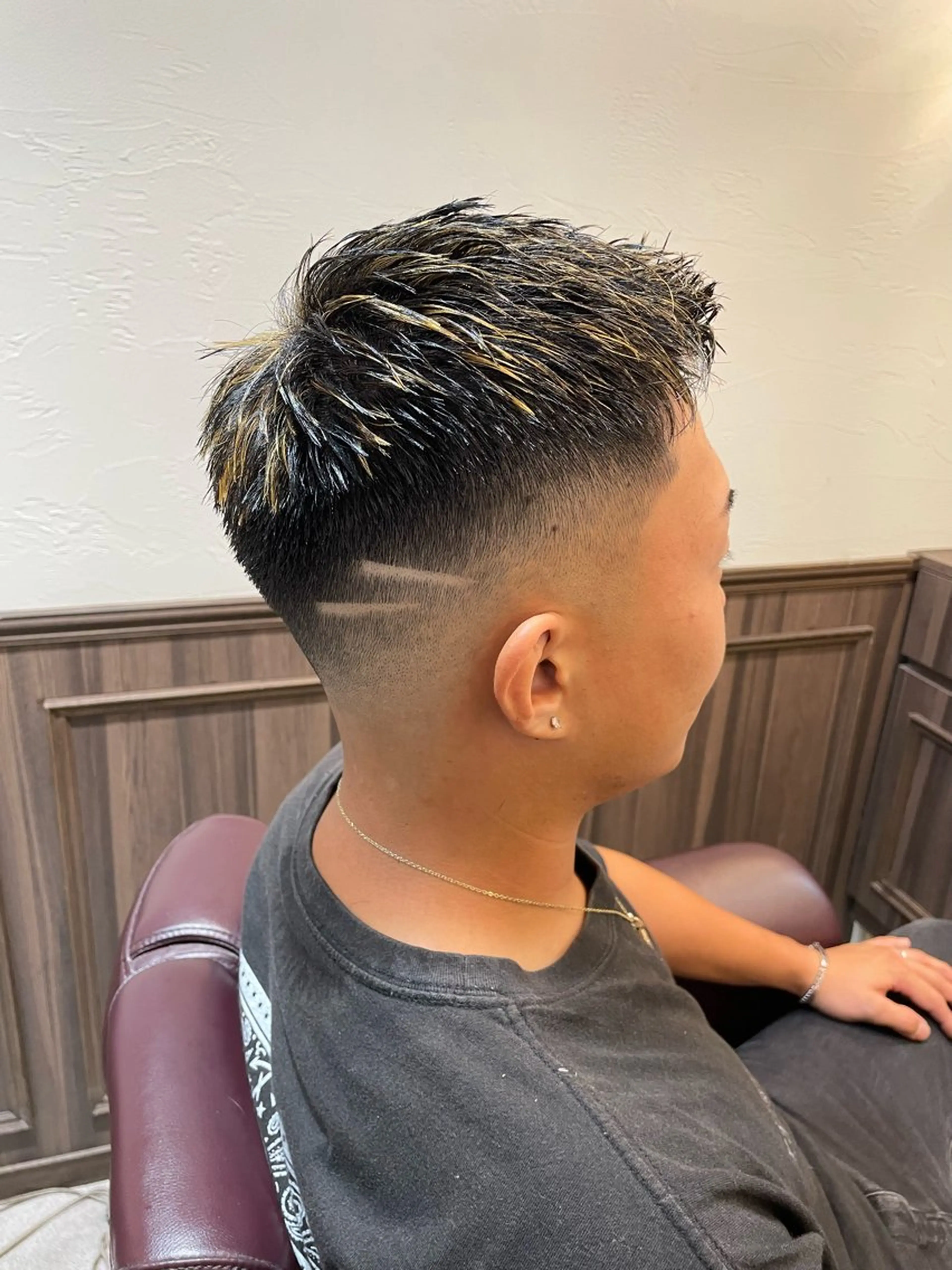 ショート 椿 智行のヘアスタイル