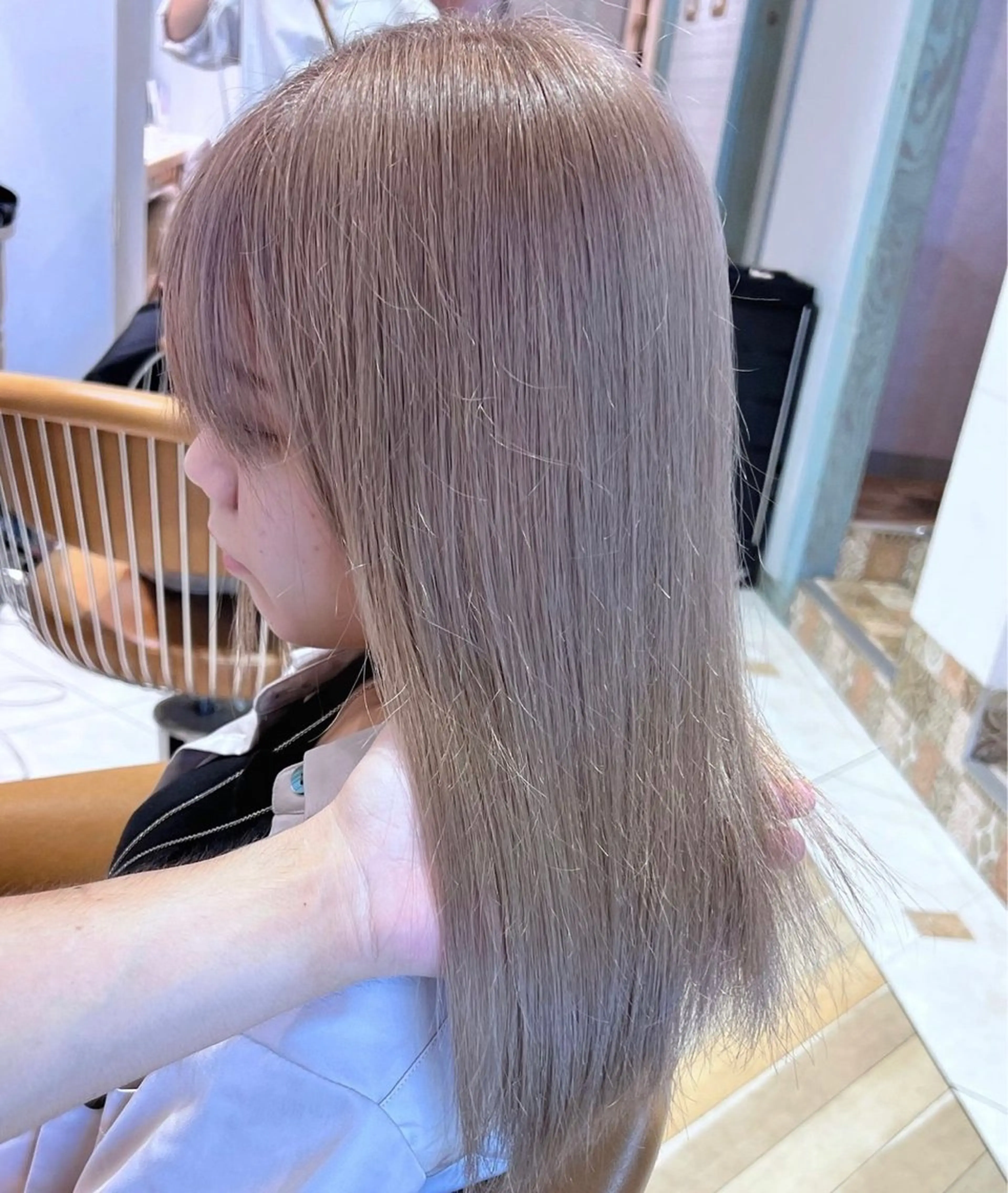 ロング ヘアカラー トリートメント レイヤー/ブリなしW 美玖のヘアスタイル