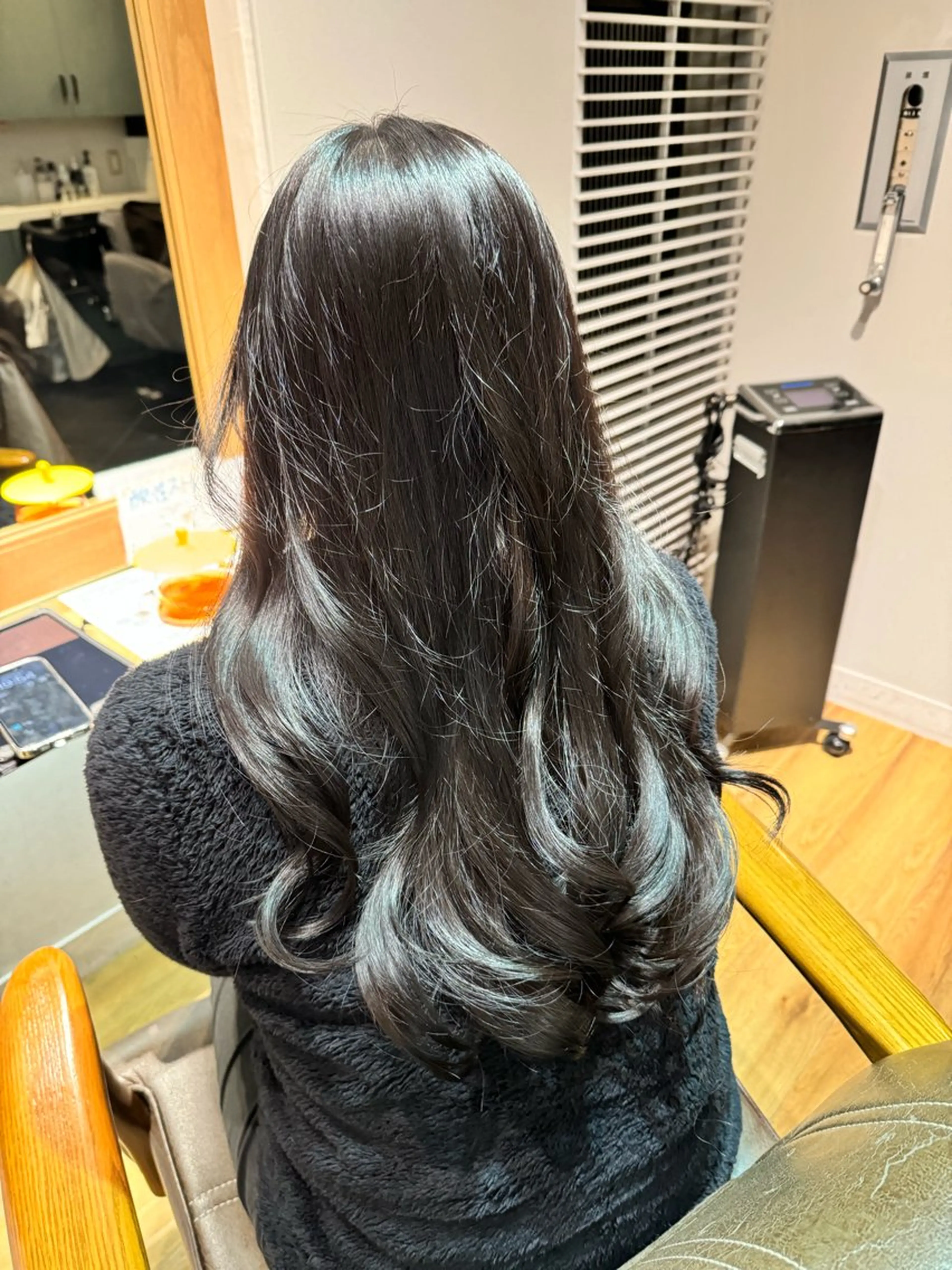 ロング カラー ブラウンカラー ダークブラウン ヘアカラー トリートメント ツキダテ ユイのヘアスタイル