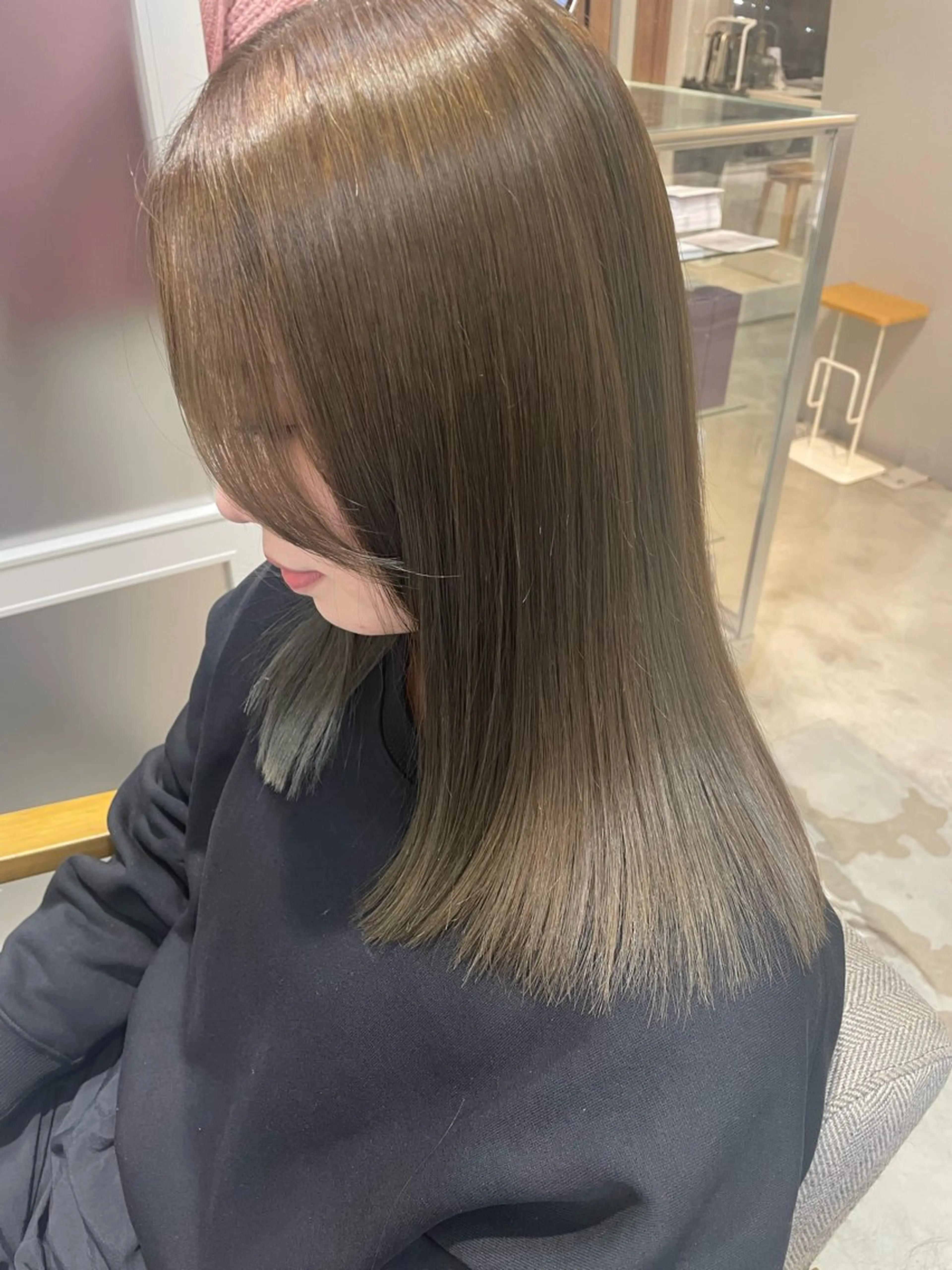 ミディアム カラー ヘアアレンジ チグサ ミウのヘアスタイル